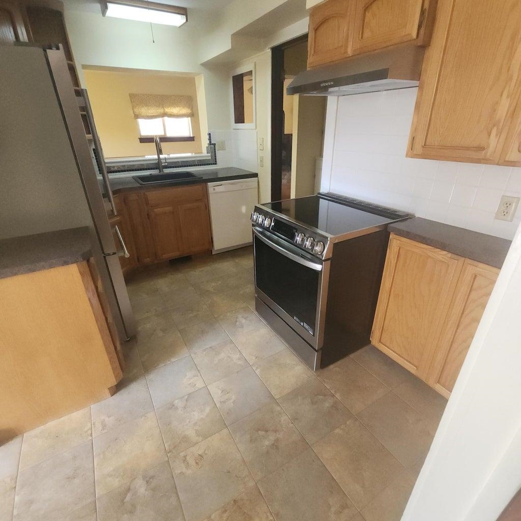 272 S ALDER St - Photo 24