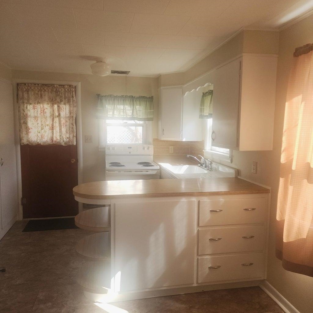 272 S ALDER St - Photo 35