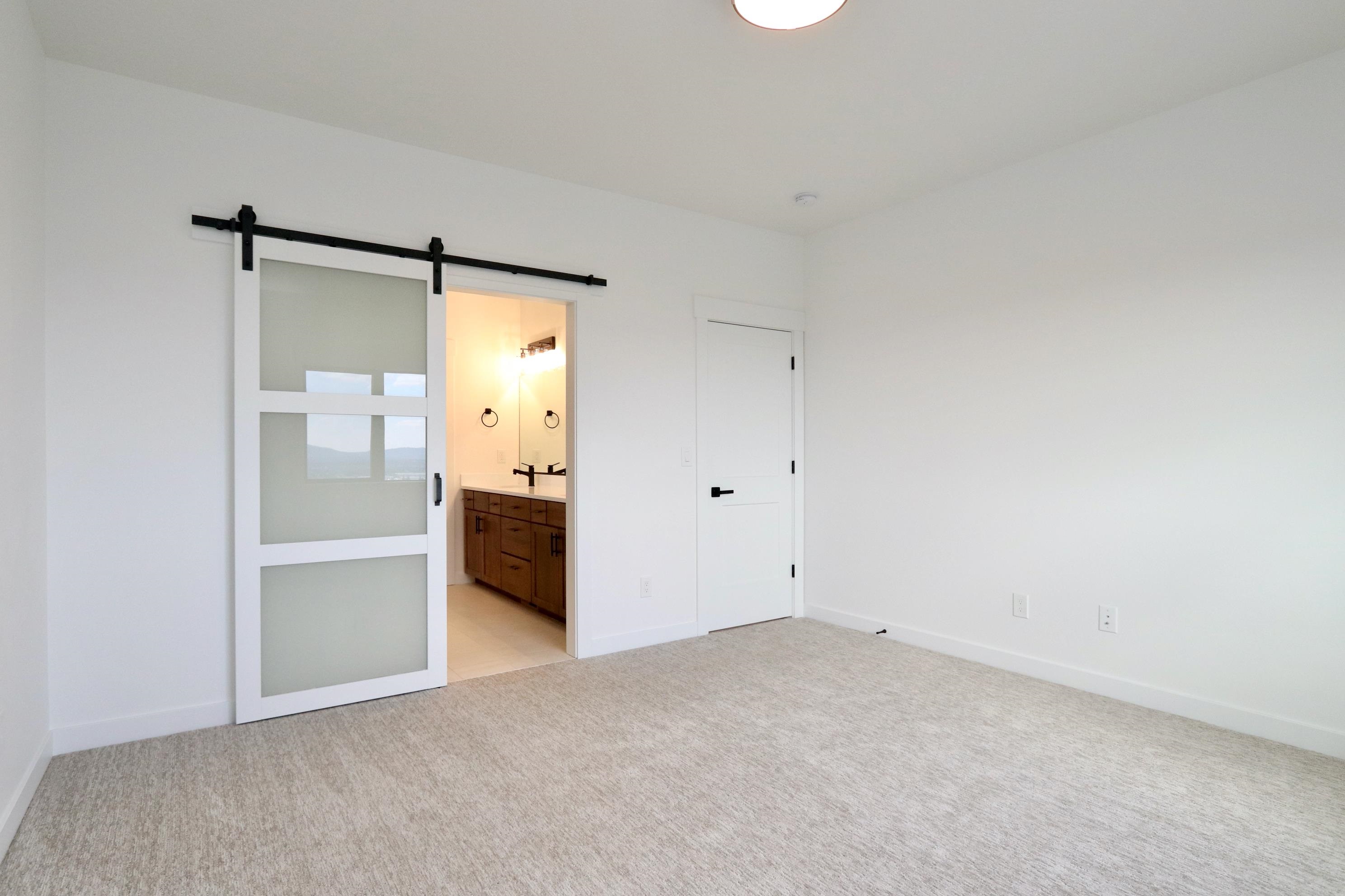 9002 E Clearview Ln - Photo 18
