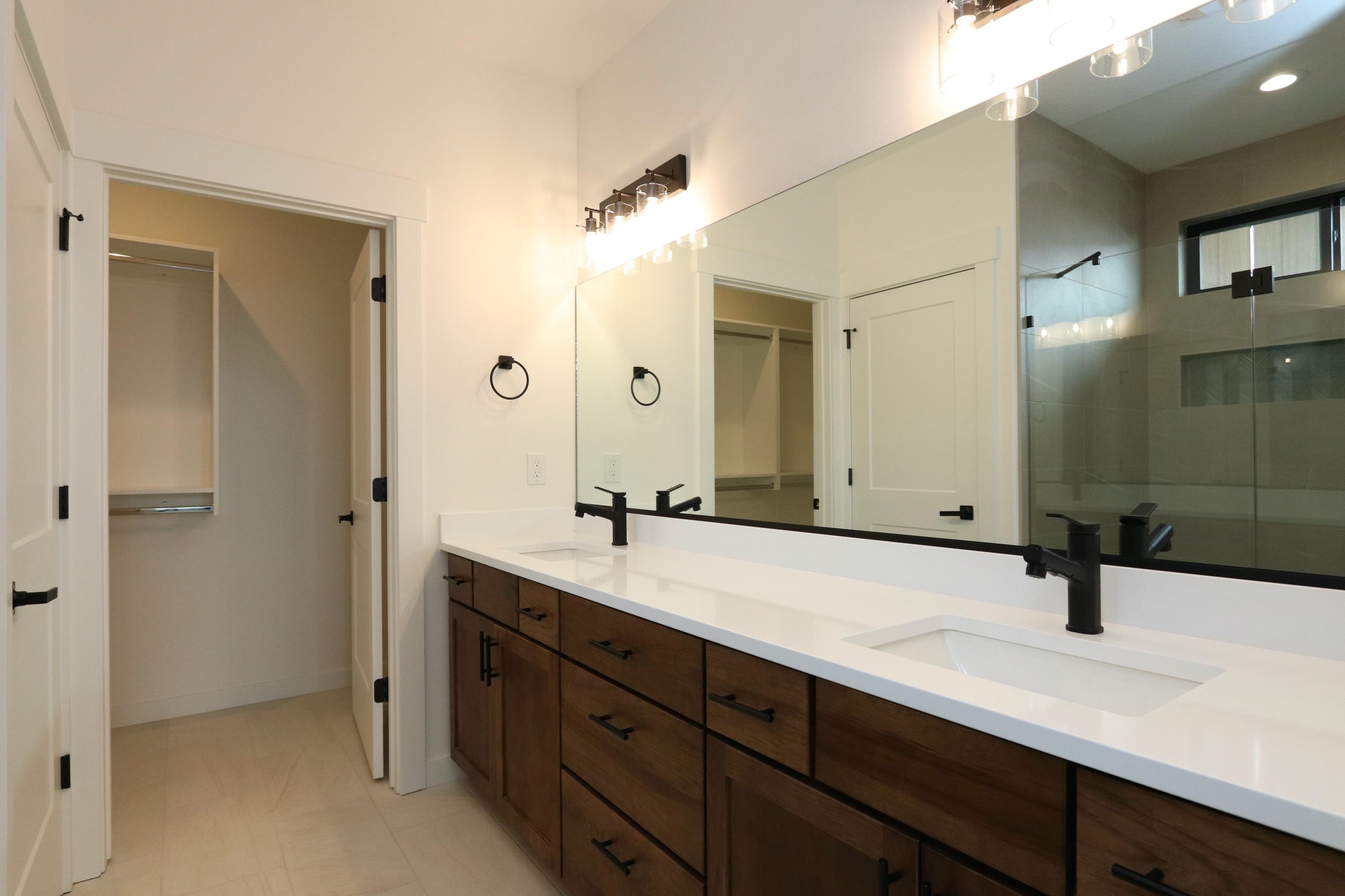 9002 E Clearview Ln - Photo 20