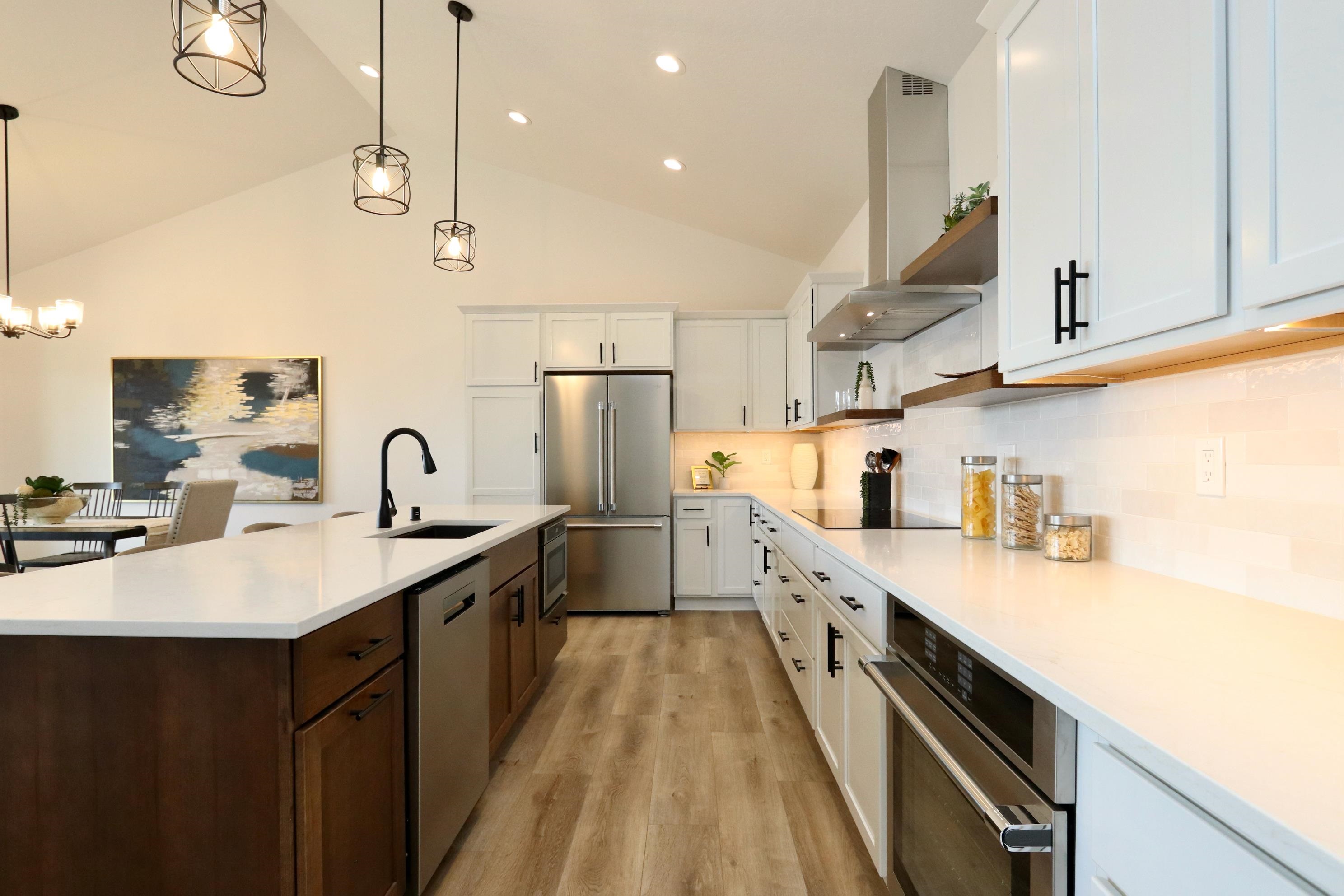 9006 E Clearview Ln - Photo 8