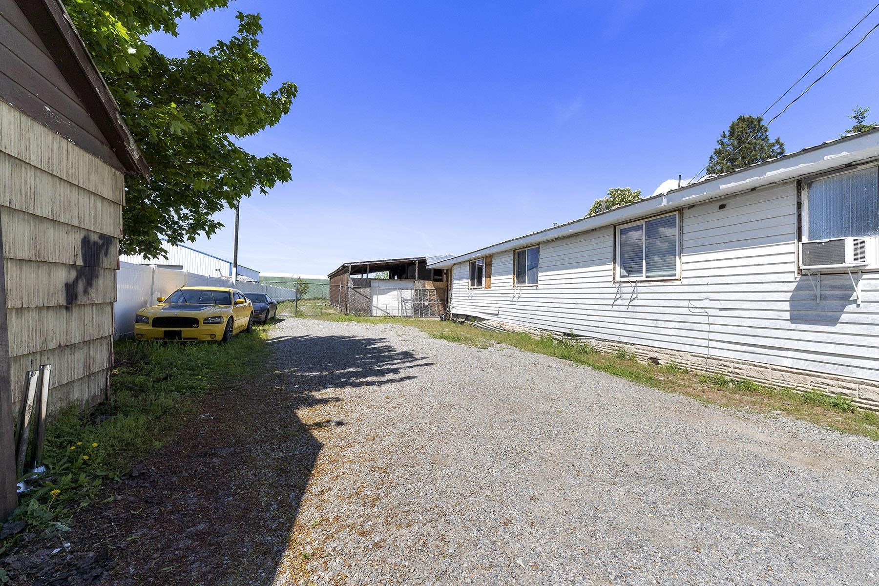 125 N Flora Rd - Photo 17