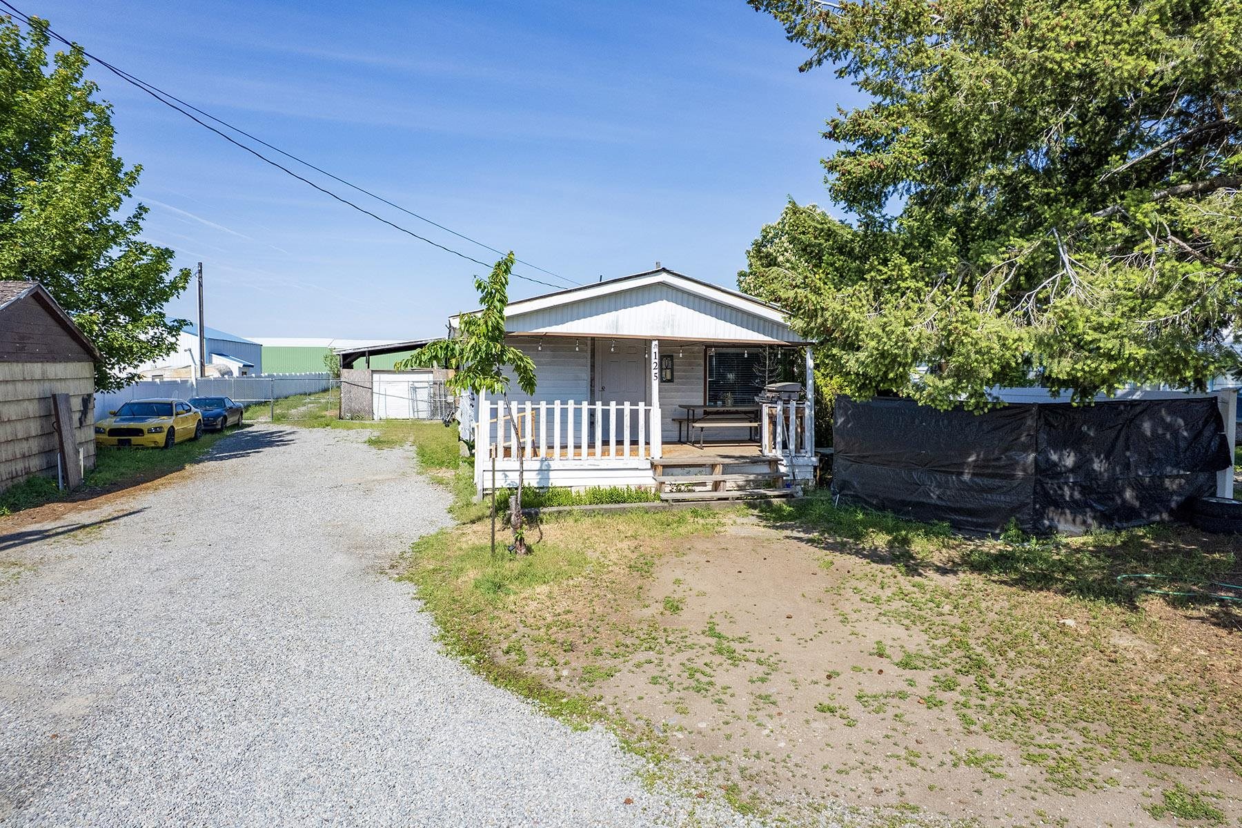 125 N Flora Rd - Photo 3