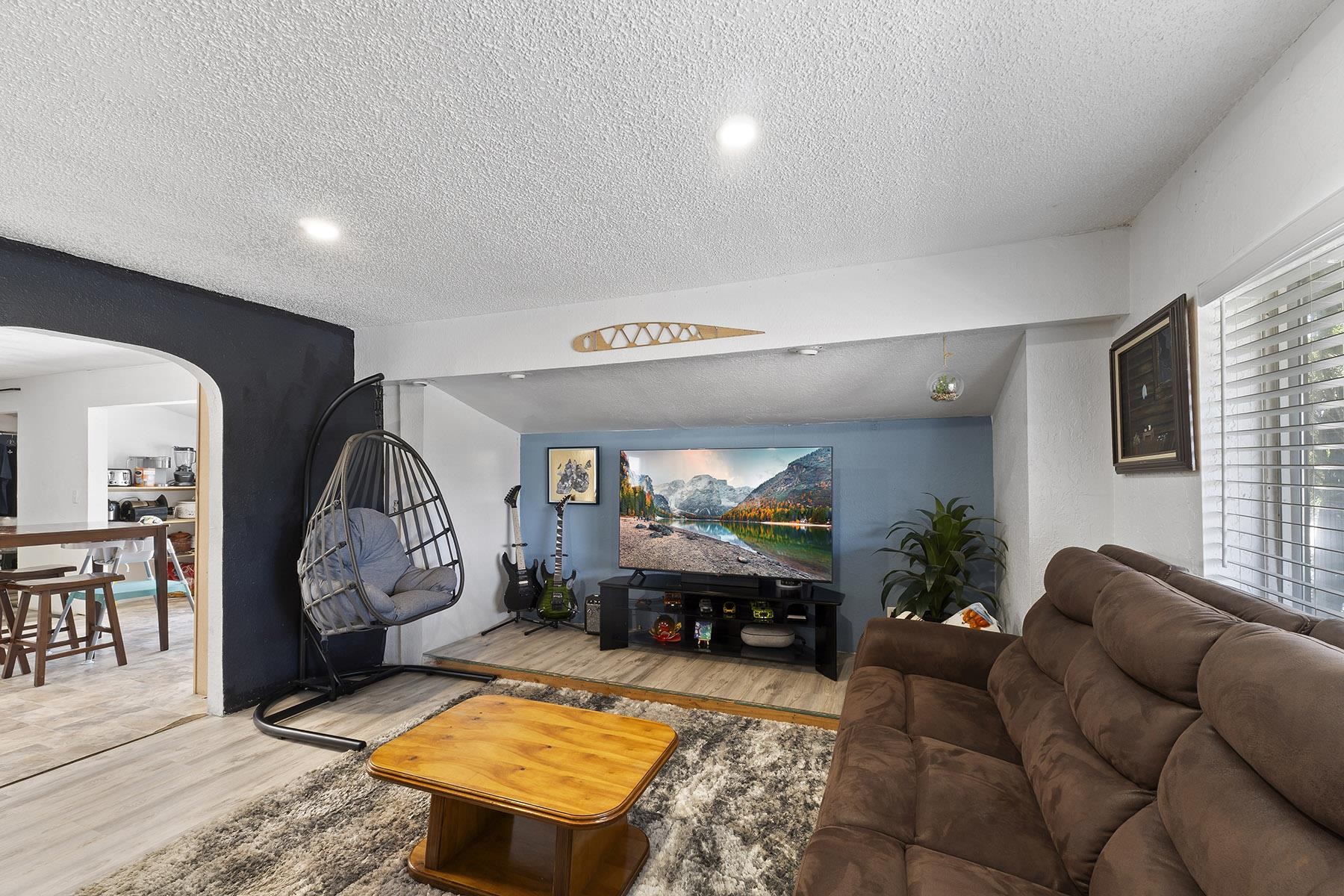 125 N Flora Rd - Photo 12