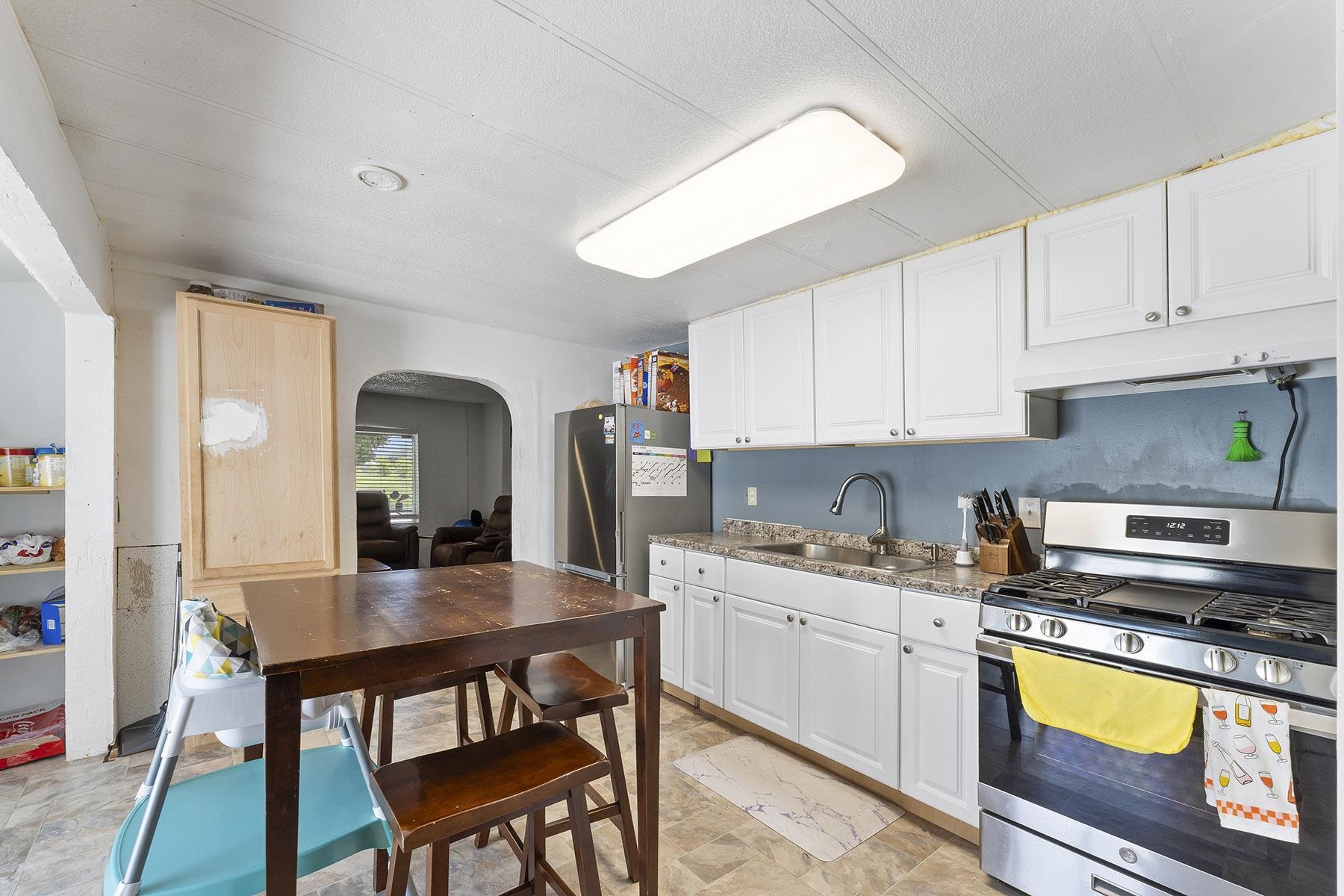 125 N Flora Rd - Photo 16