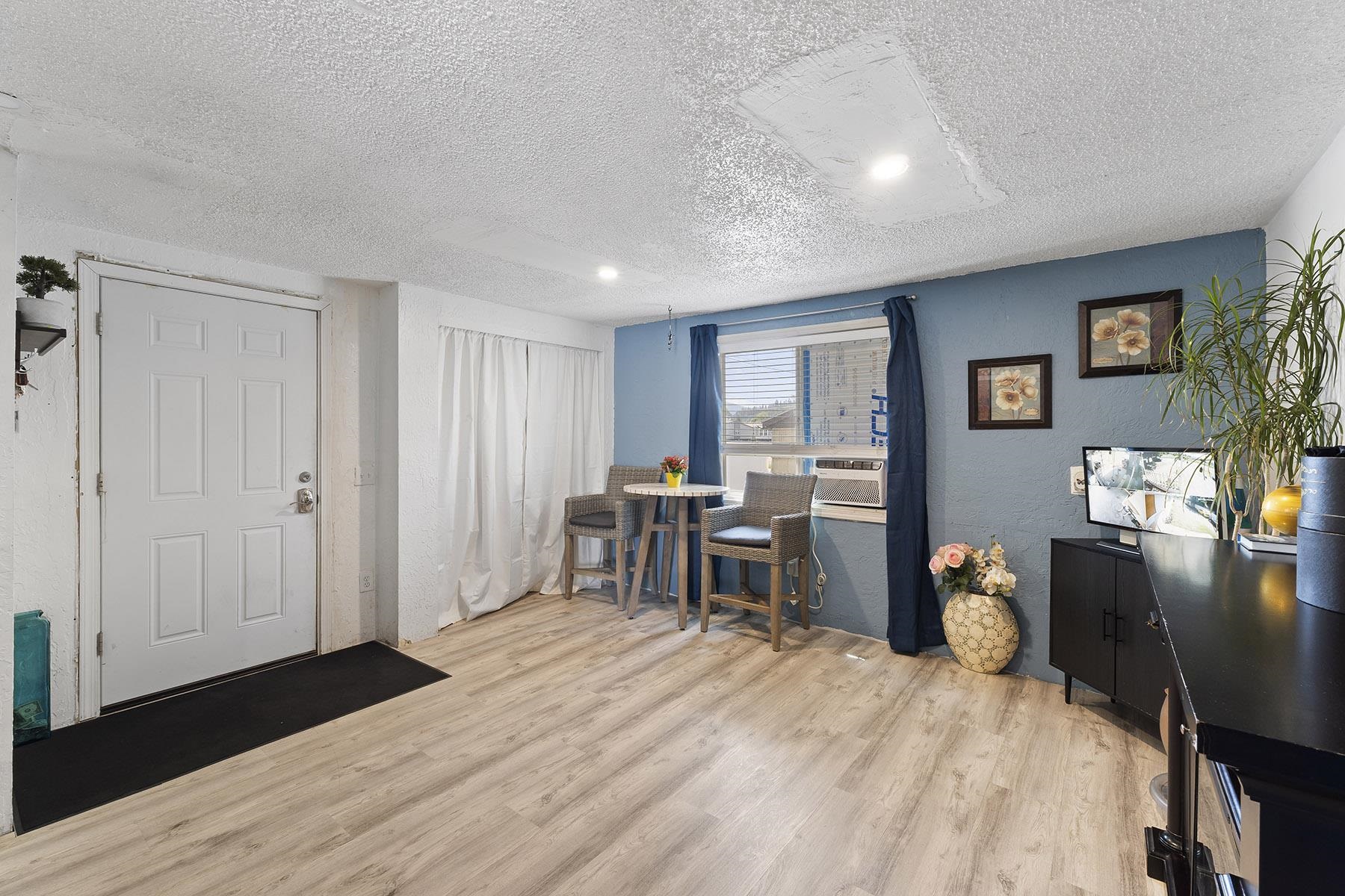 125 N Flora Rd - Photo 10