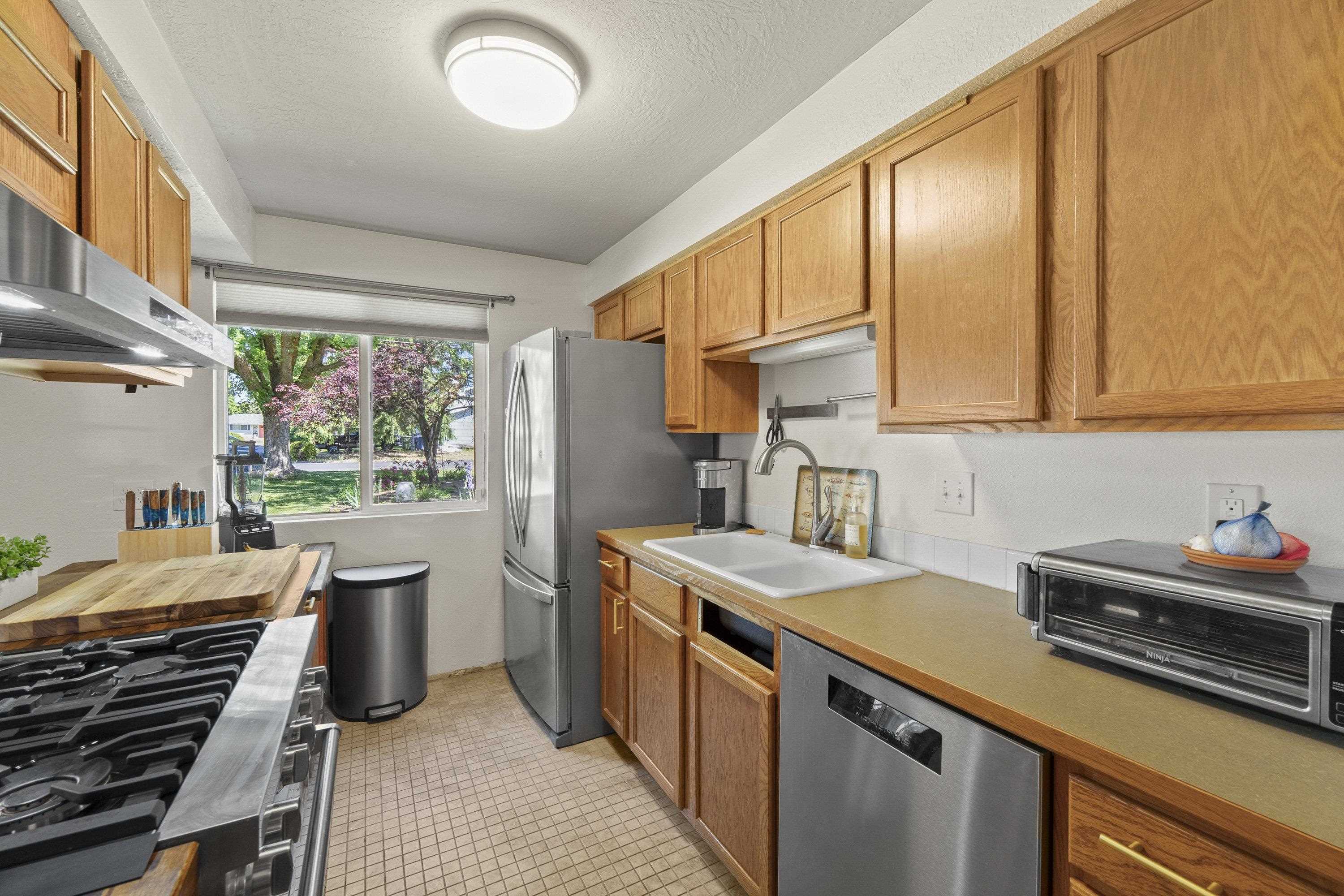 112 E Weile Ave - Photo 14