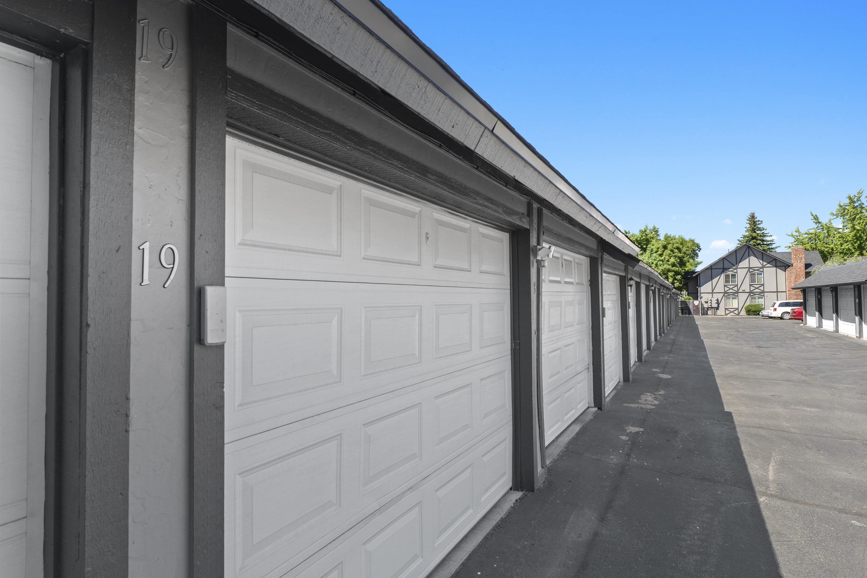 112 E Weile Ave - Photo 24