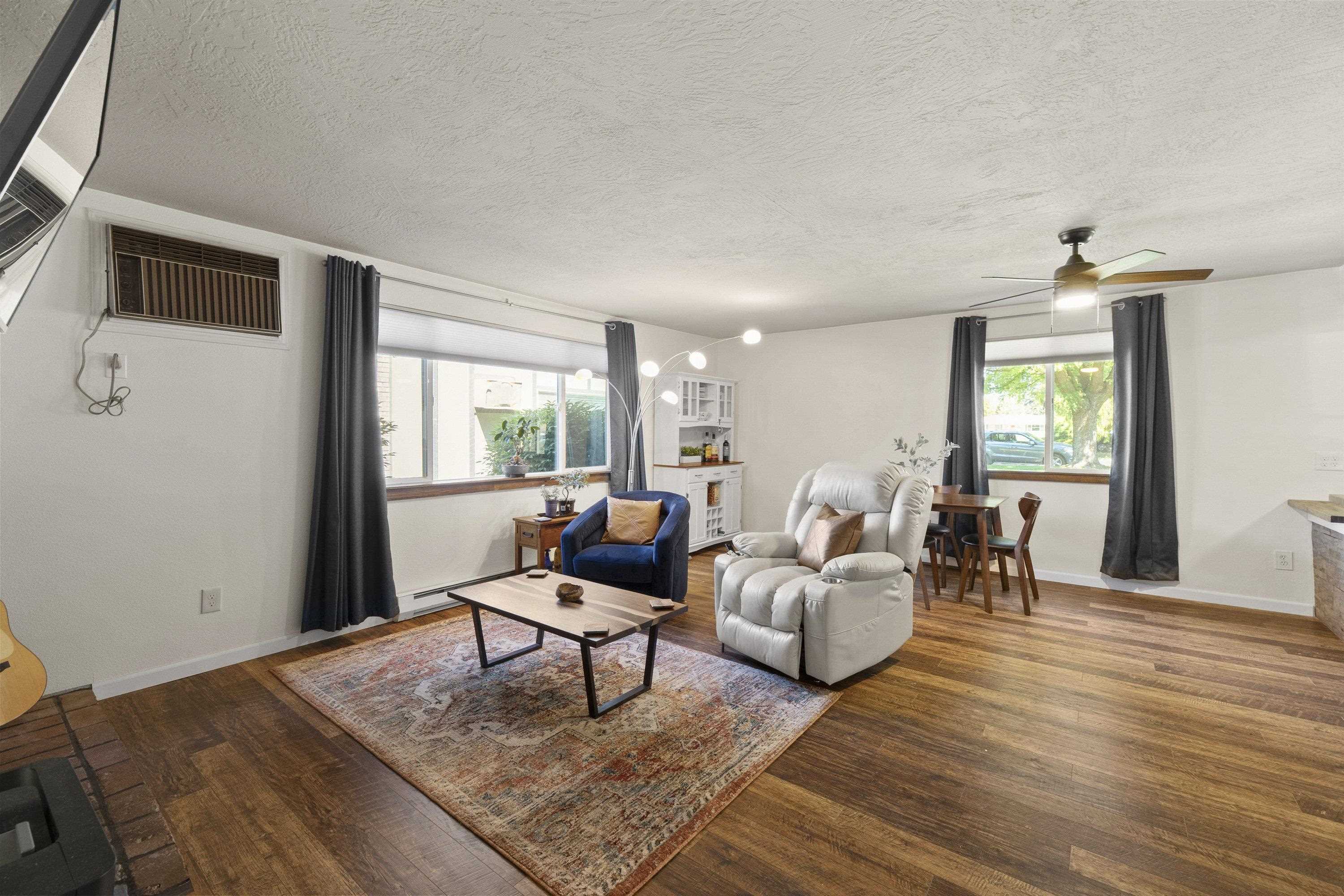 112 E Weile Ave - Photo 8
