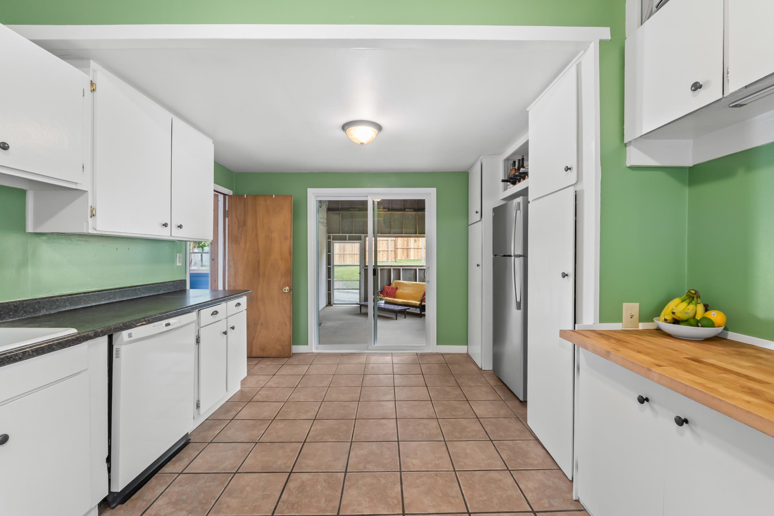 697 N Hofstetter St - Photo 13