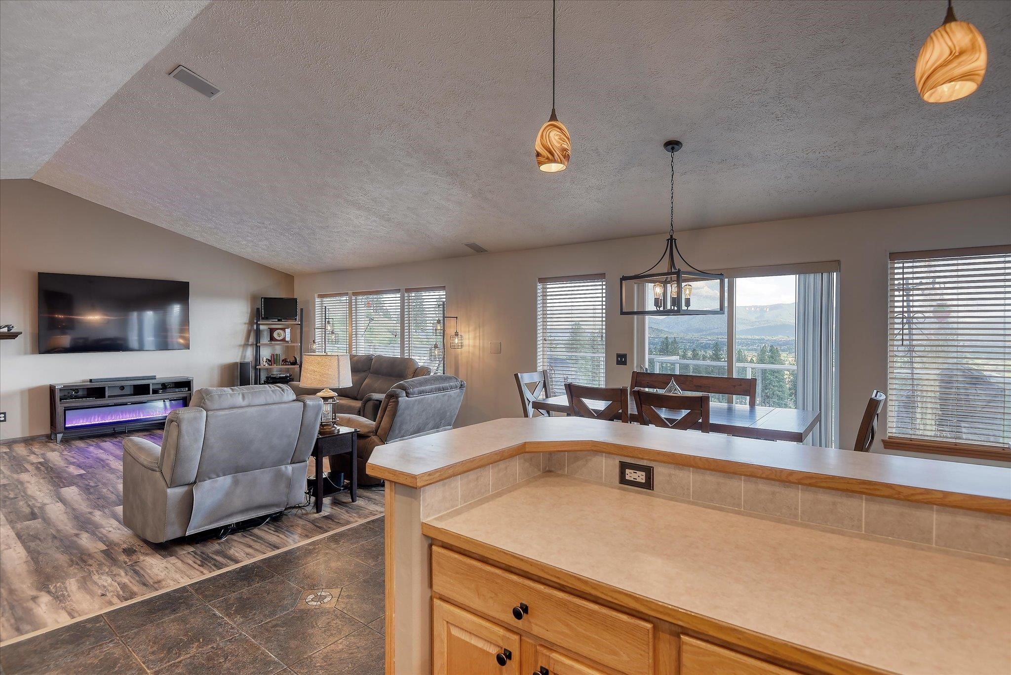 6930 N Lynden Ln - Photo 12