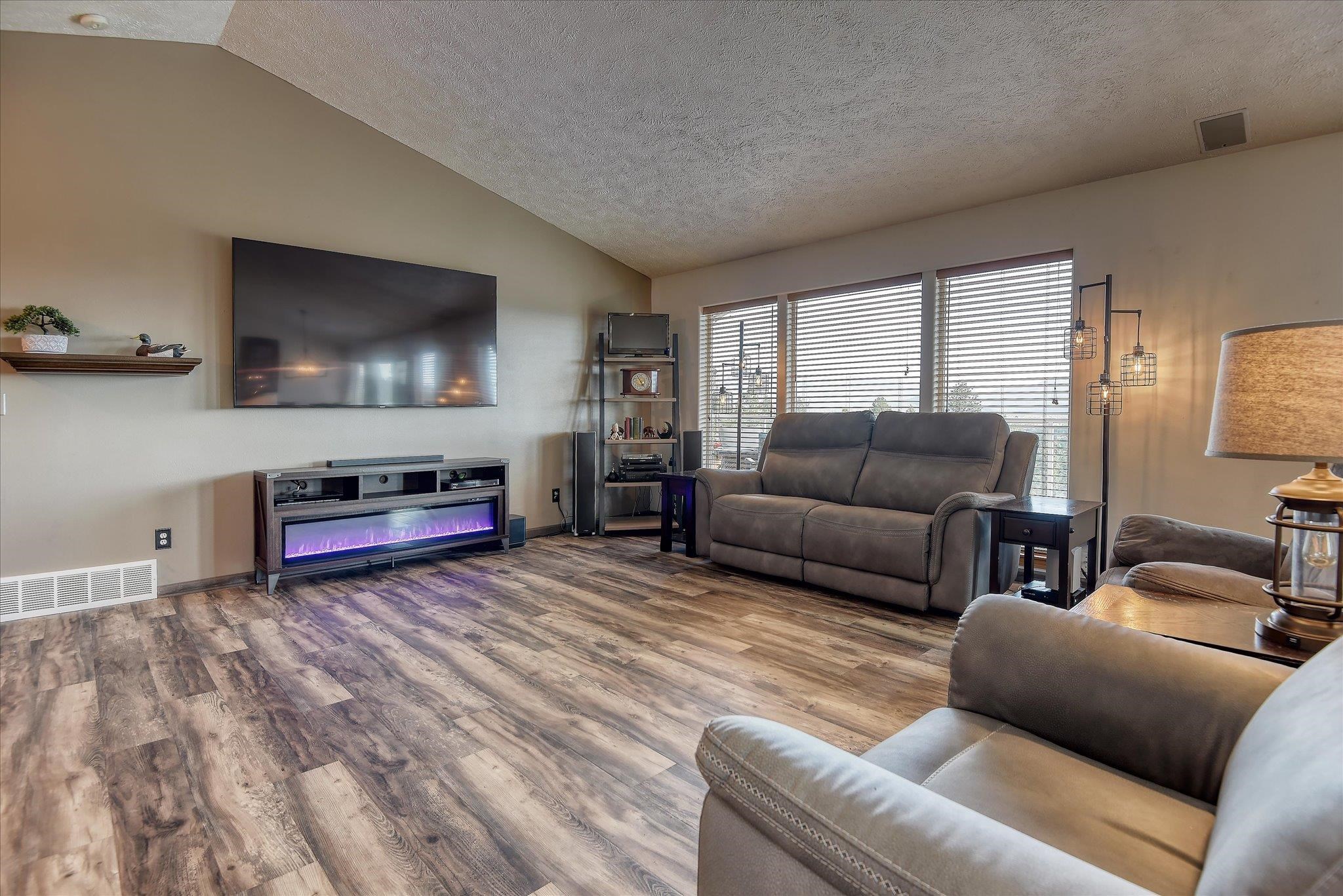 6930 N Lynden Ln - Photo 13