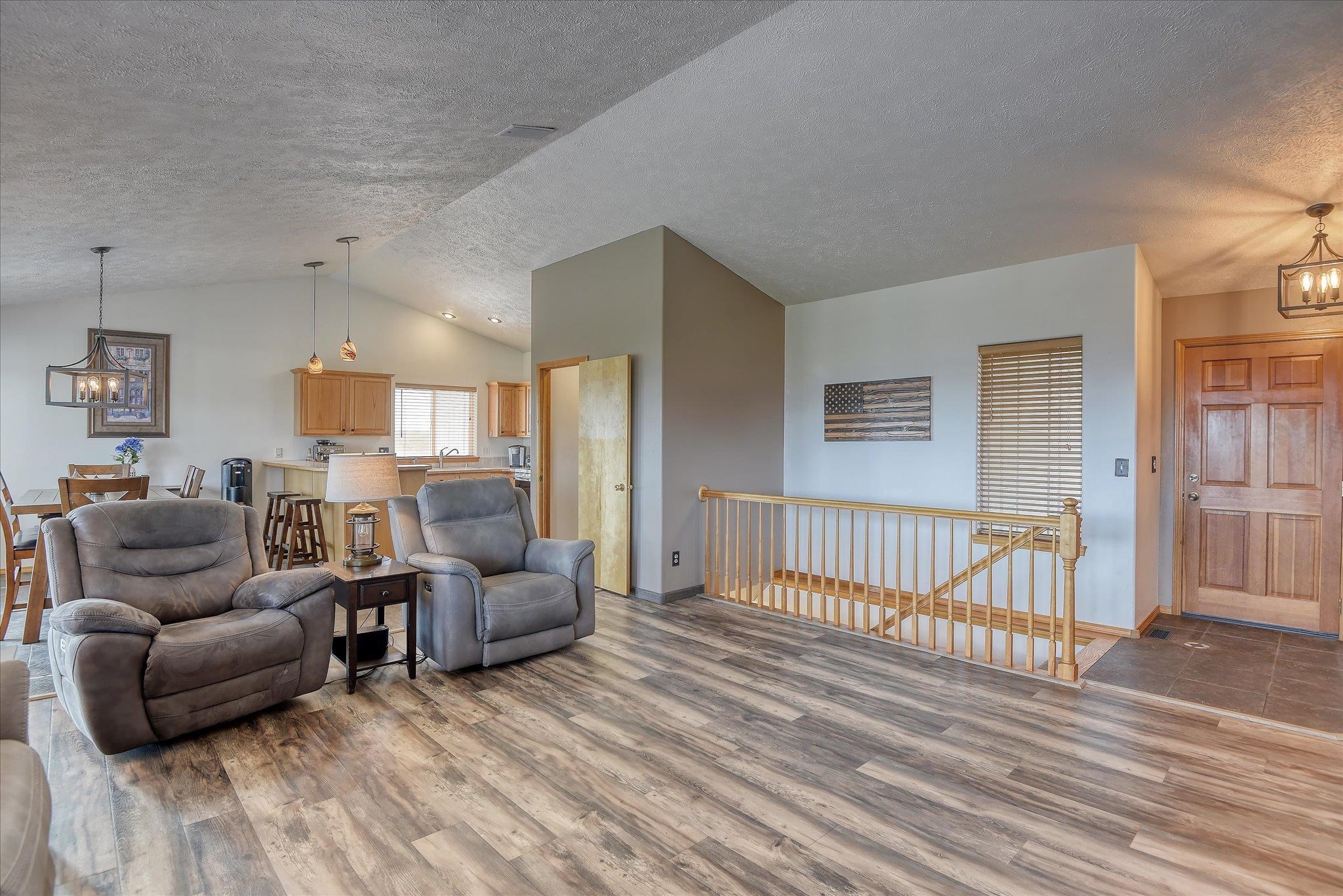6930 N Lynden Ln - Photo 16
