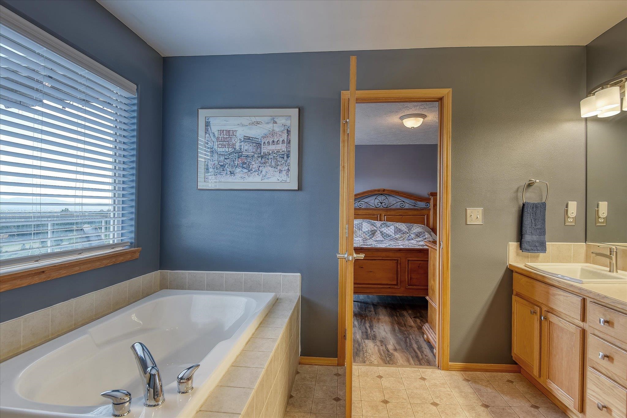 6930 N Lynden Ln - Photo 22