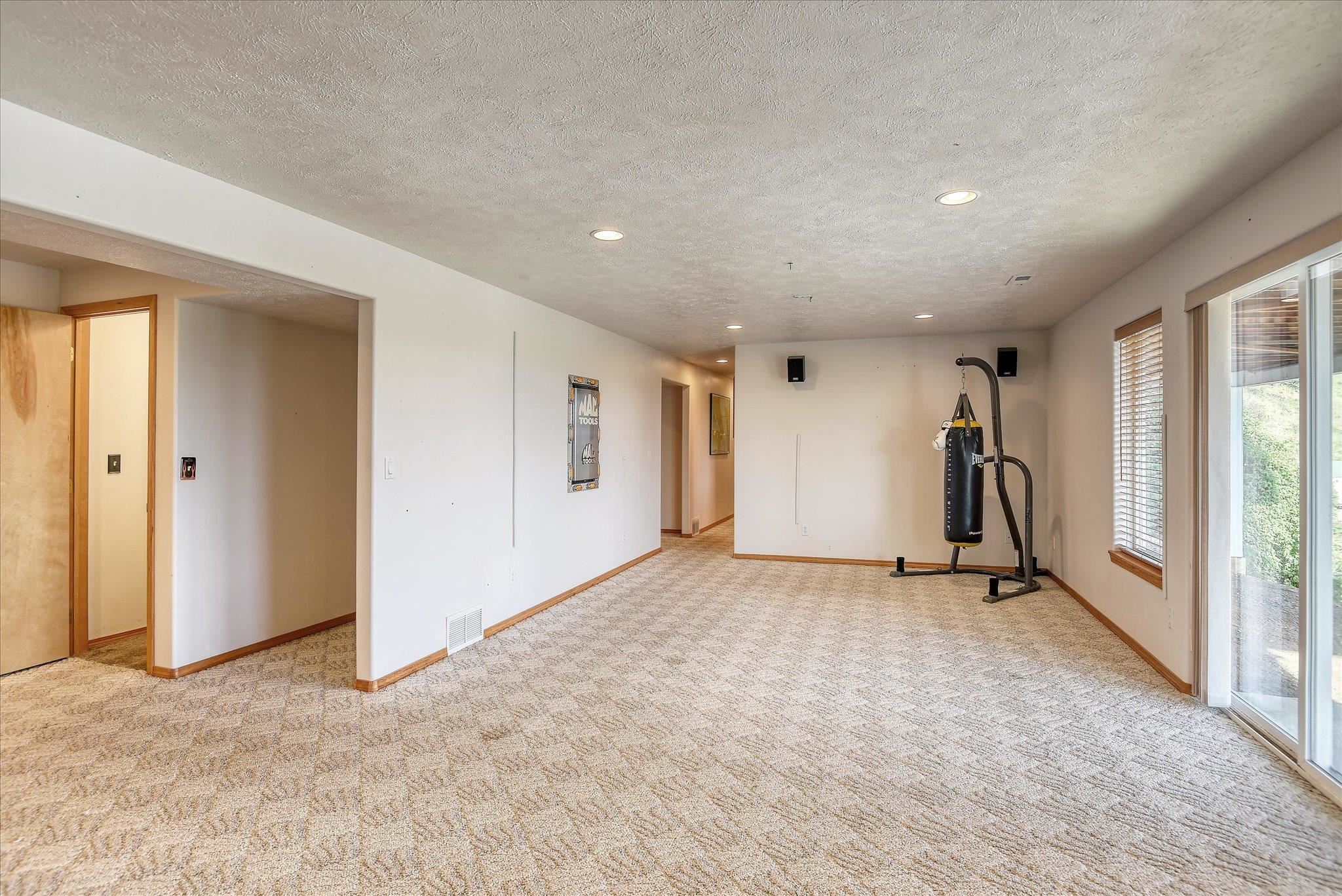 6930 N Lynden Ln - Photo 26