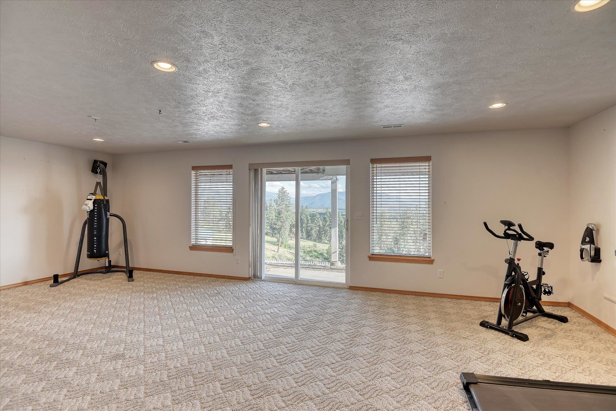 6930 N Lynden Ln - Photo 27