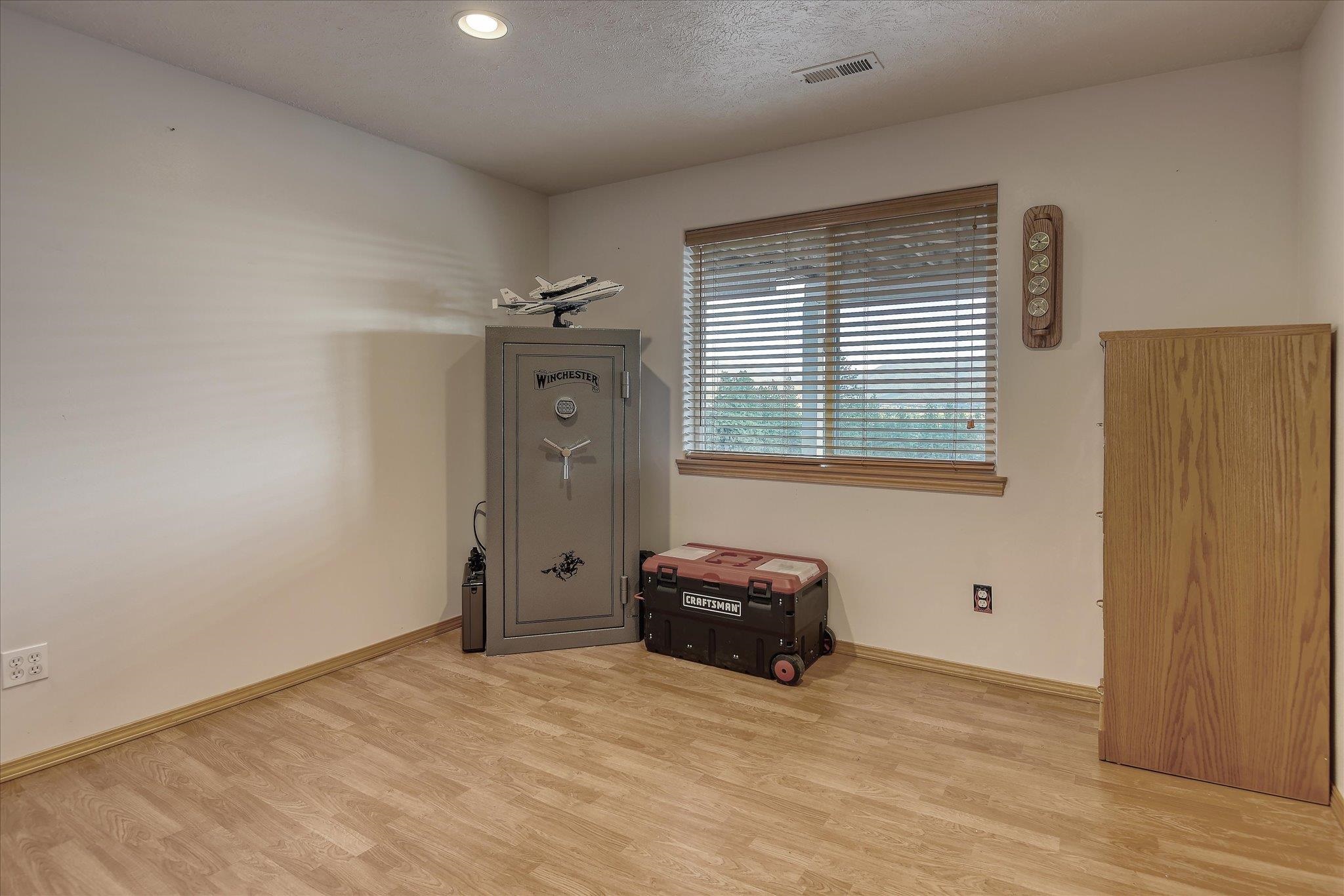 6930 N Lynden Ln - Photo 30