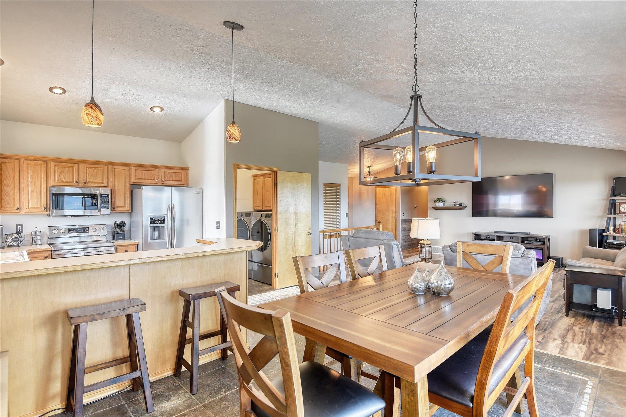 6930 N Lynden Ln - Photo 8