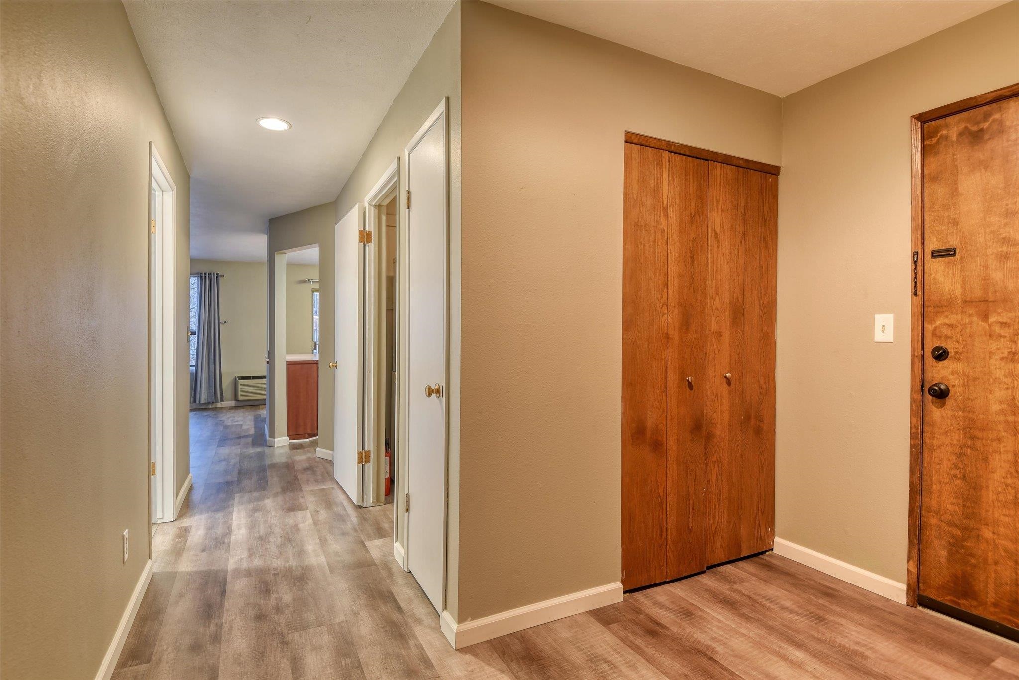 707 W 6TH Ave - Photo 22