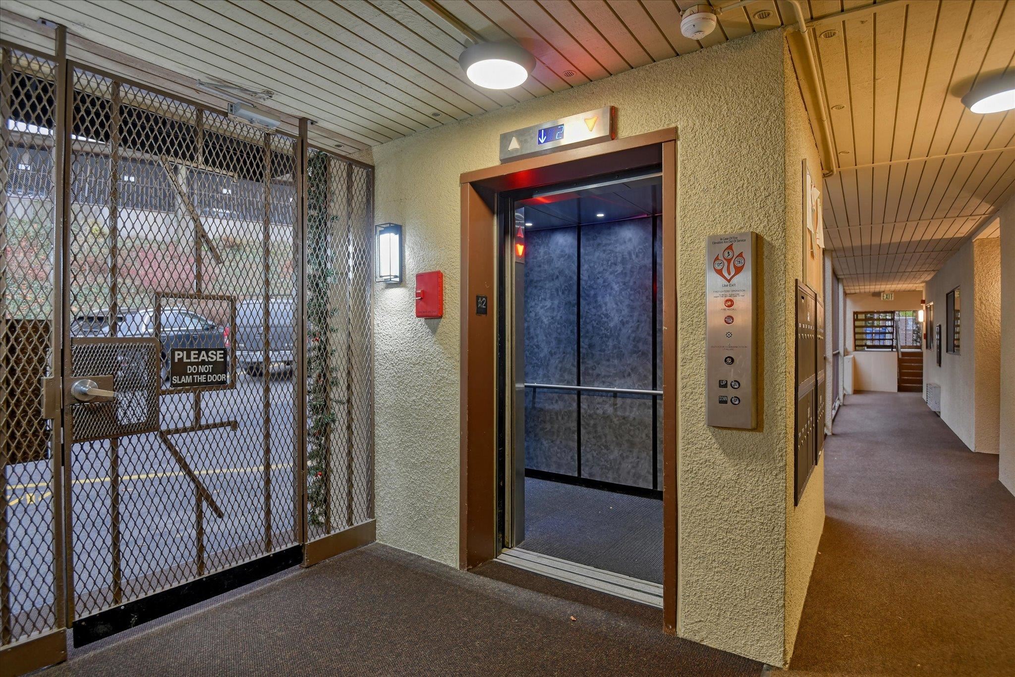 707 W 6TH Ave - Photo 4