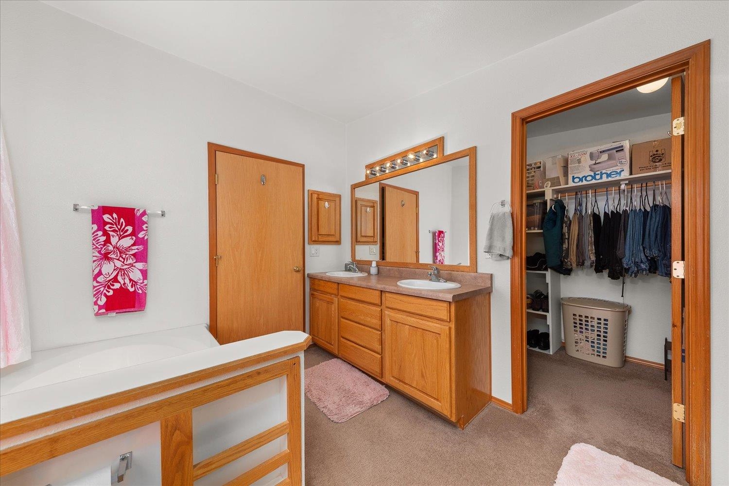 1643 Highway 395 S - Photo 15