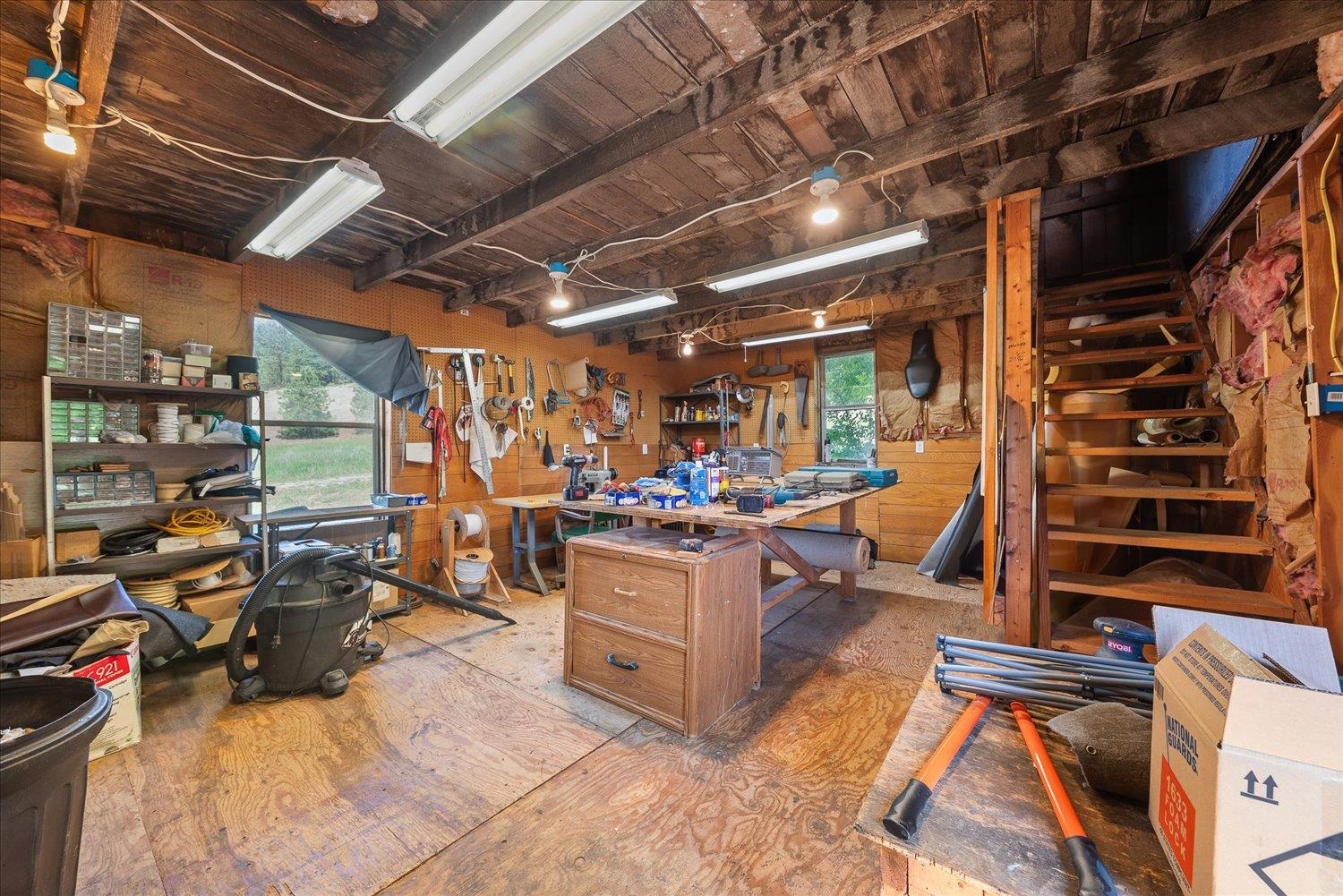 1643 Highway 395 S - Photo 26