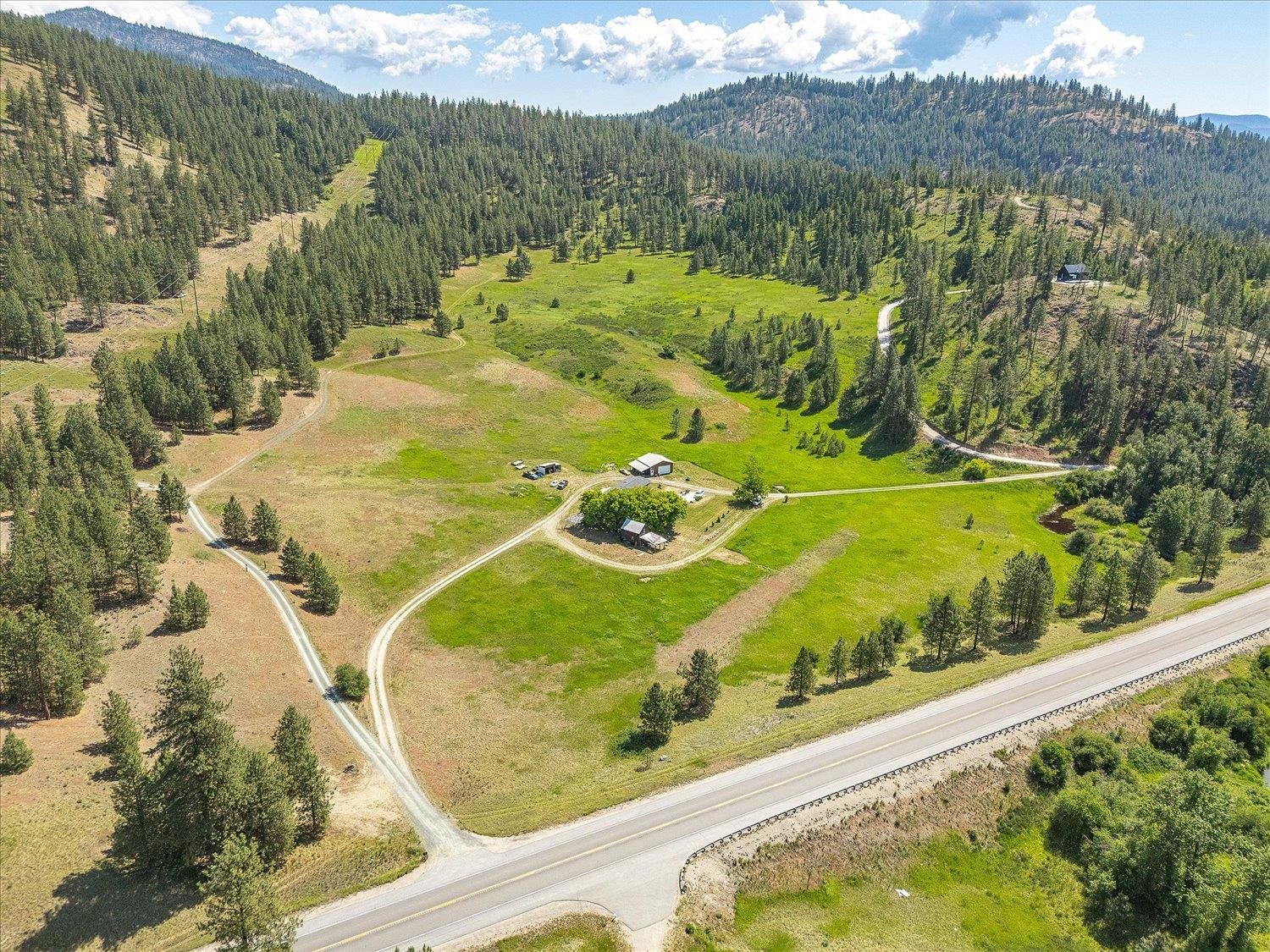 1643 Highway 395 S - Photo 34