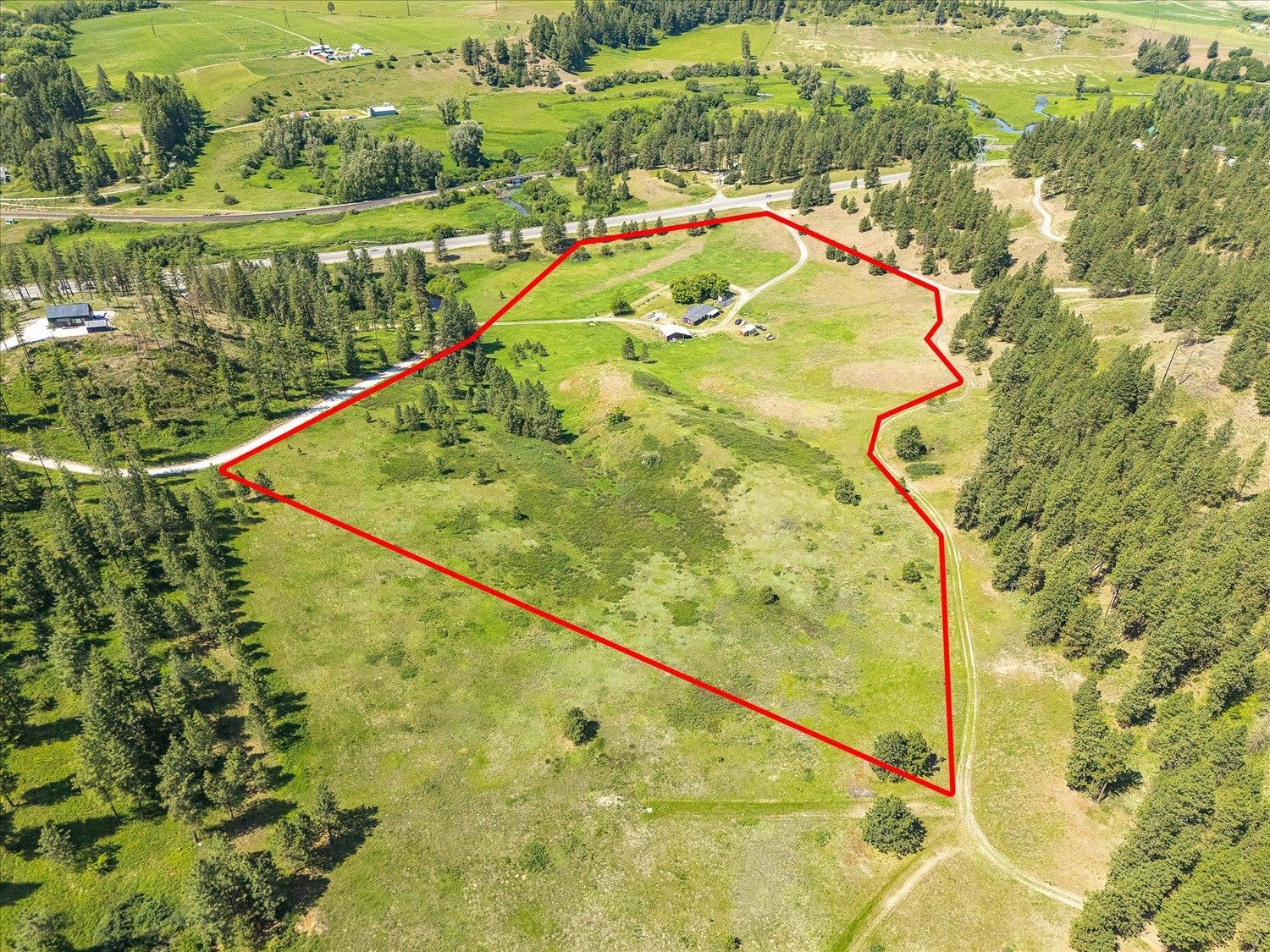 1643 Highway 395 S - Photo 37
