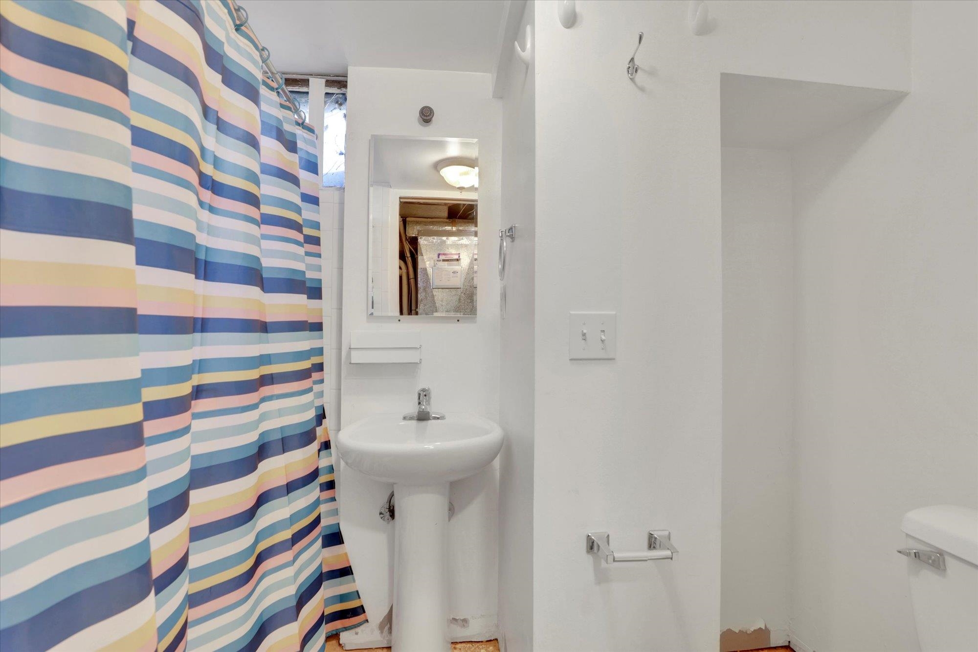 5915 N Cochran St - Photo 18