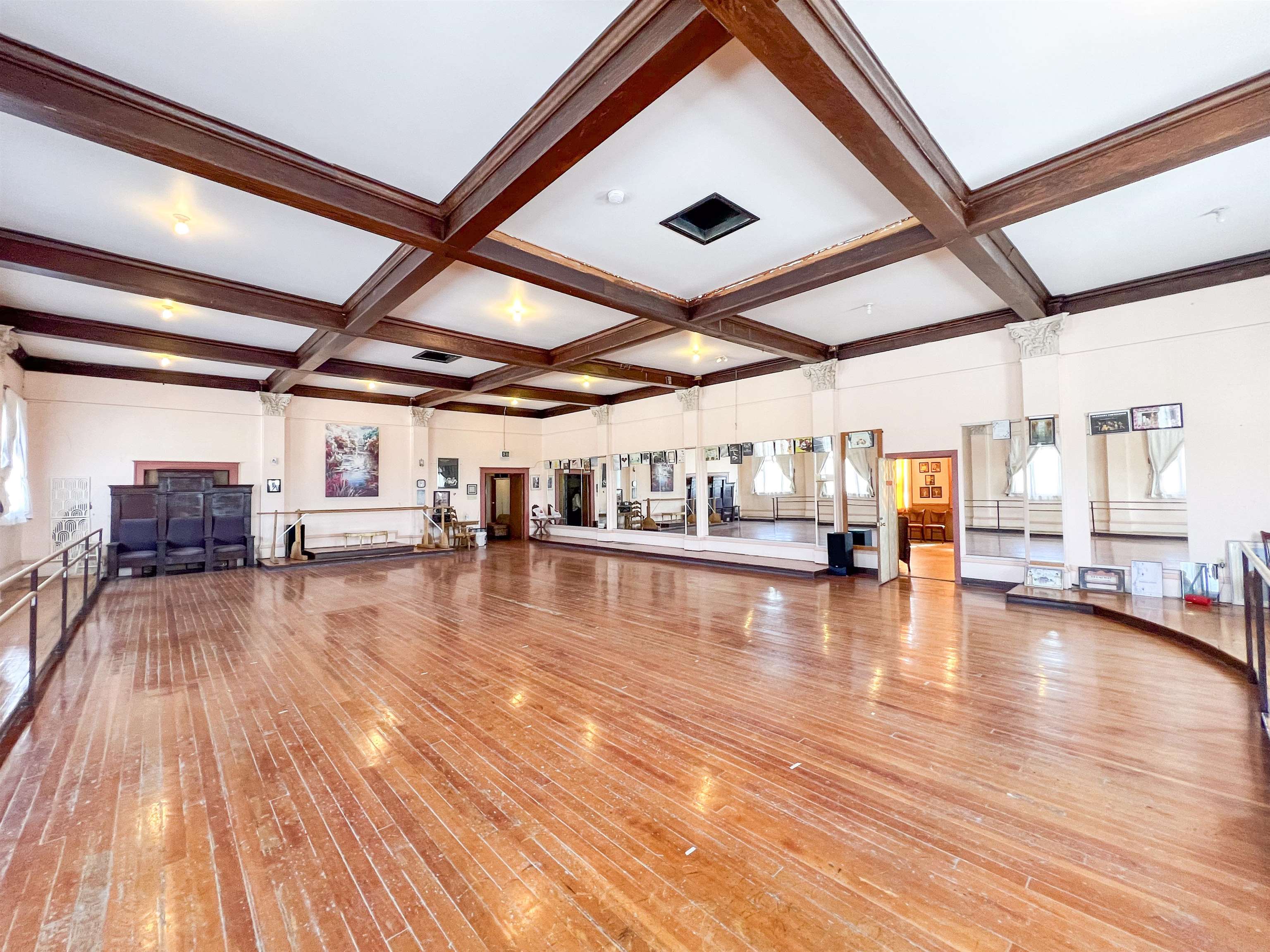 151 W 1St Ave - Photo 4