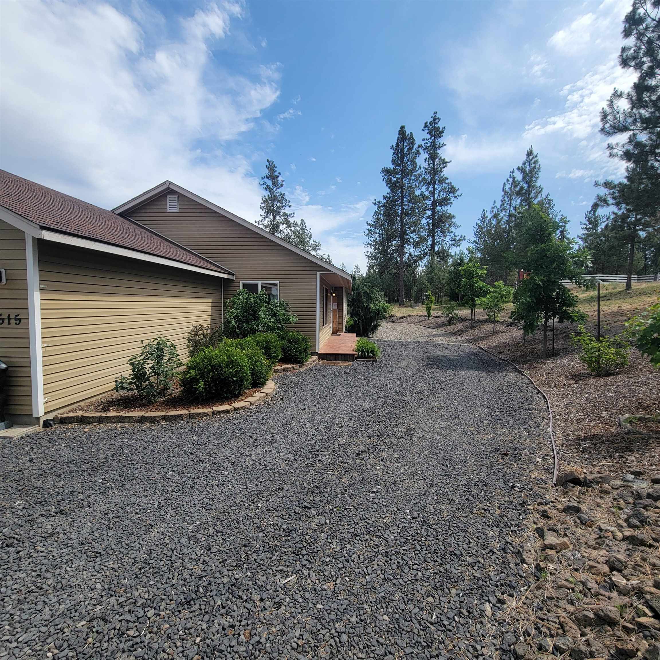 15515 S Curtis Rd - Photo 3