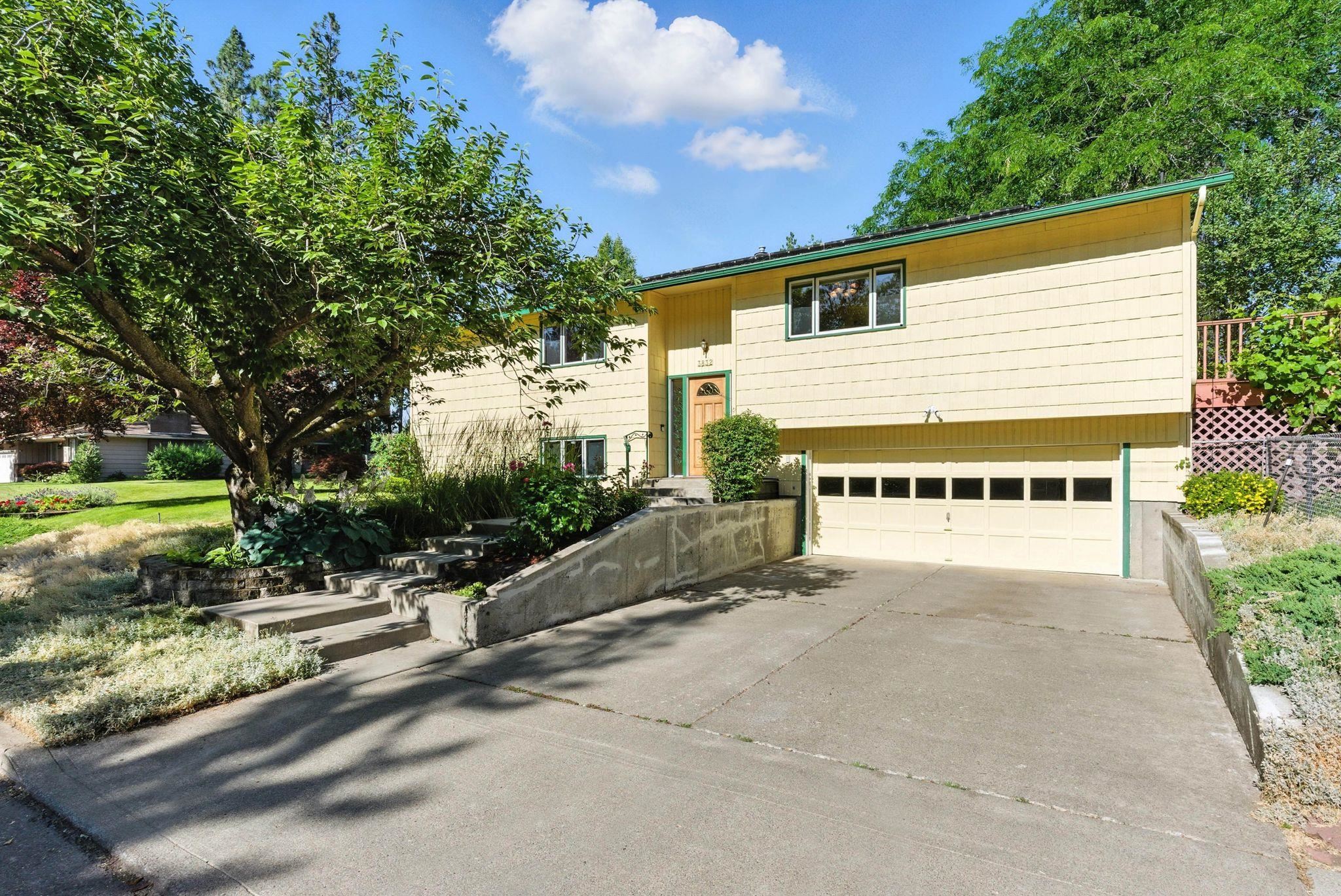 3832 S Cook St - Photo 3