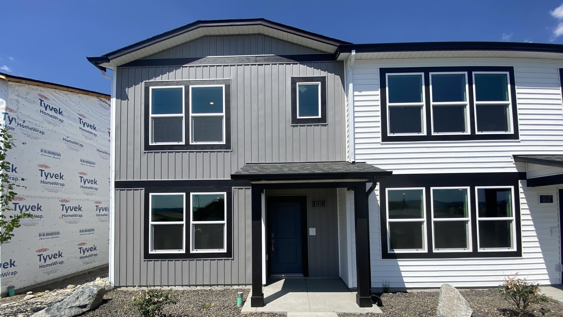 5115 E Frederick Ave - Photo 1