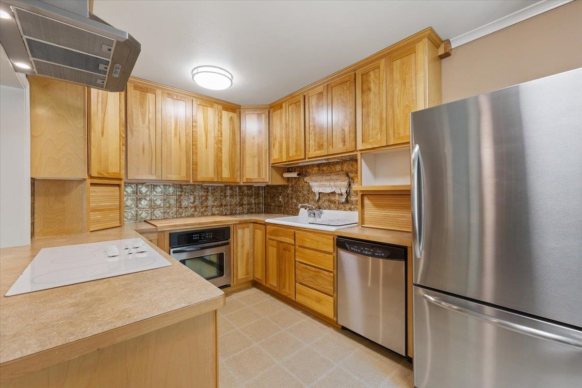 704 W 6th Ave - Photo 11