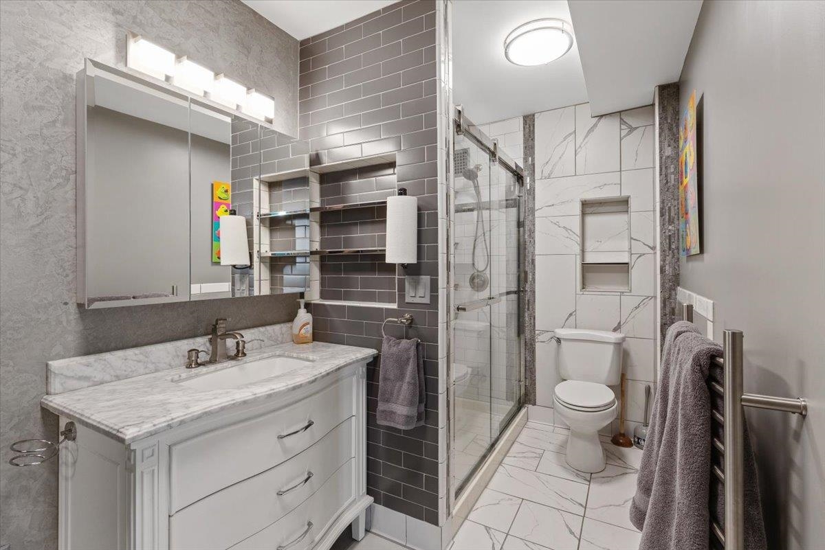 704 W 6th Ave - Photo 15