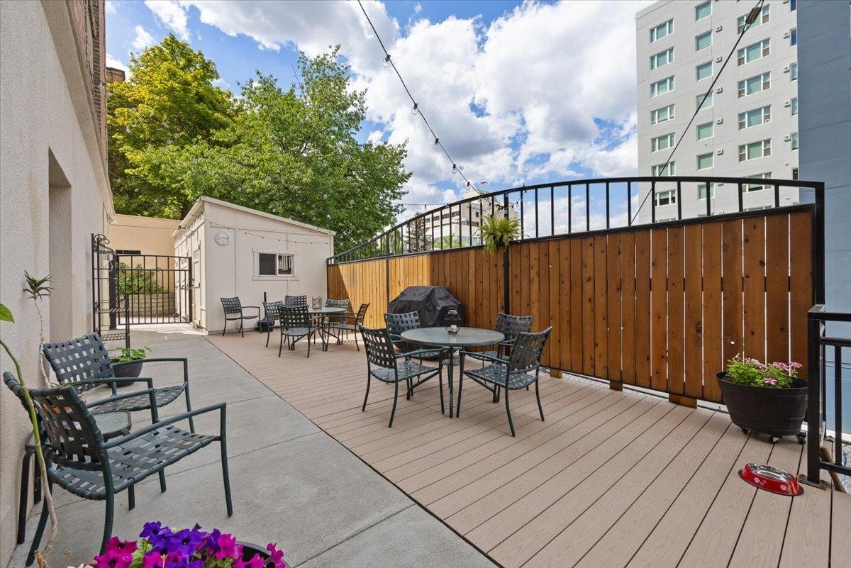 704 W 6th Ave - Photo 19