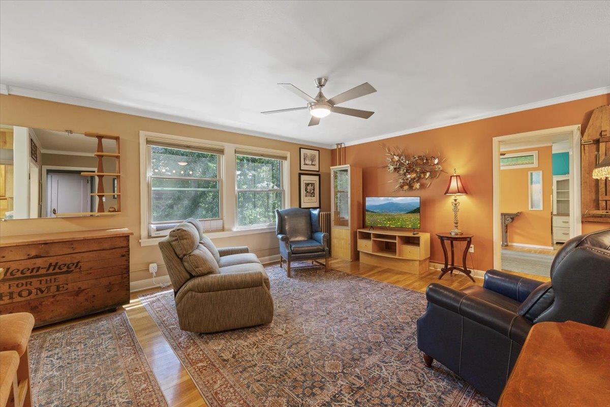 704 W 6th Ave - Photo 7