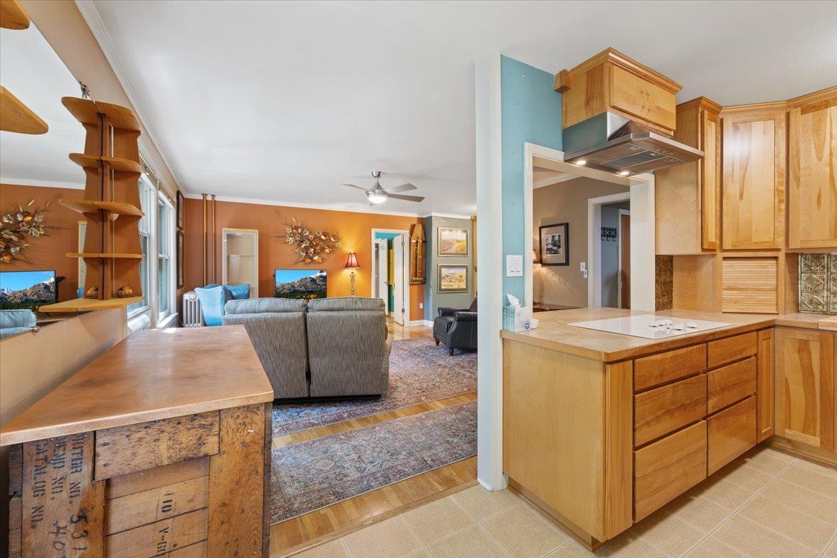 704 W 6th Ave - Photo 10