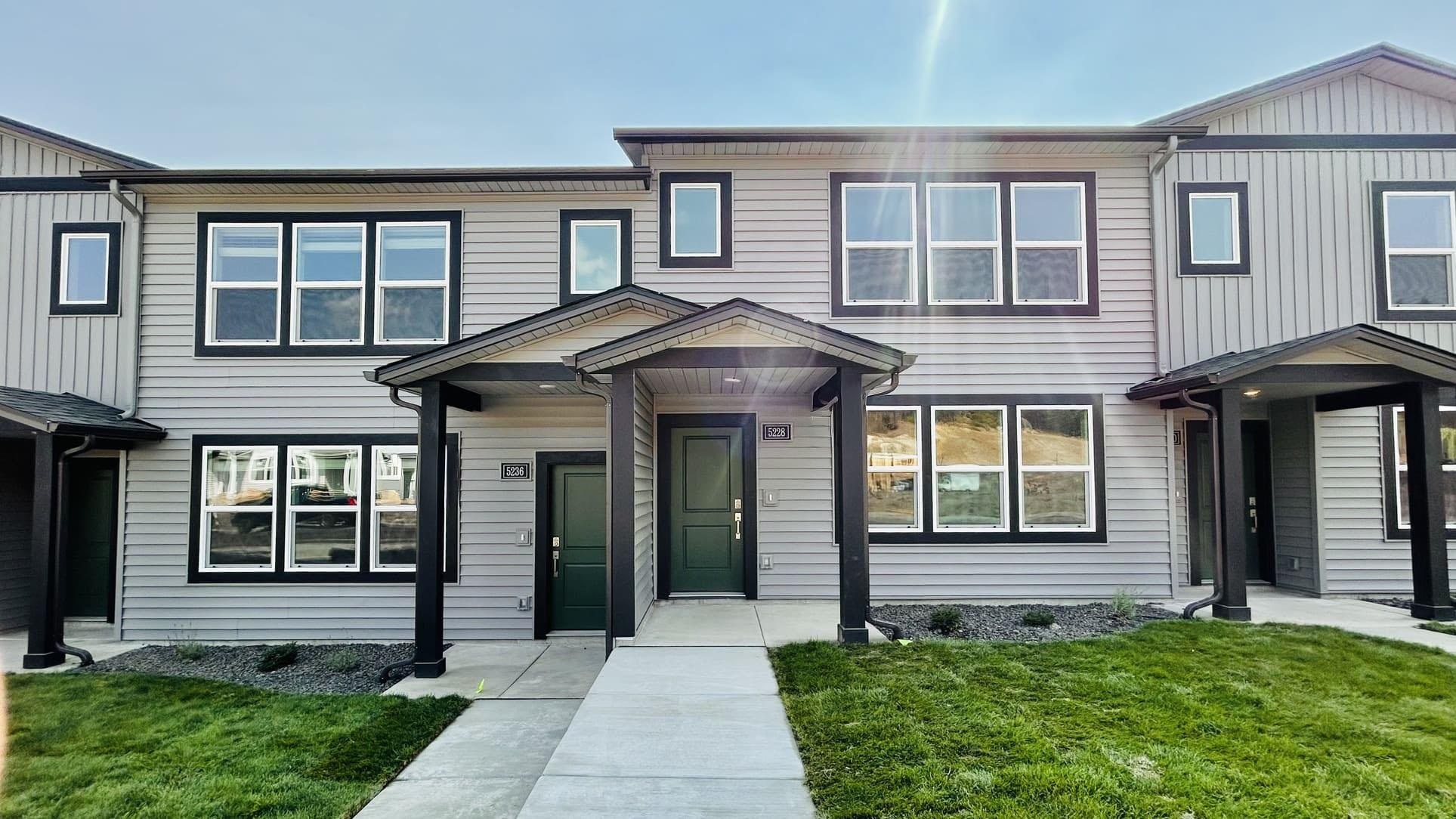 5228 E Liberty Ln - Photo 1