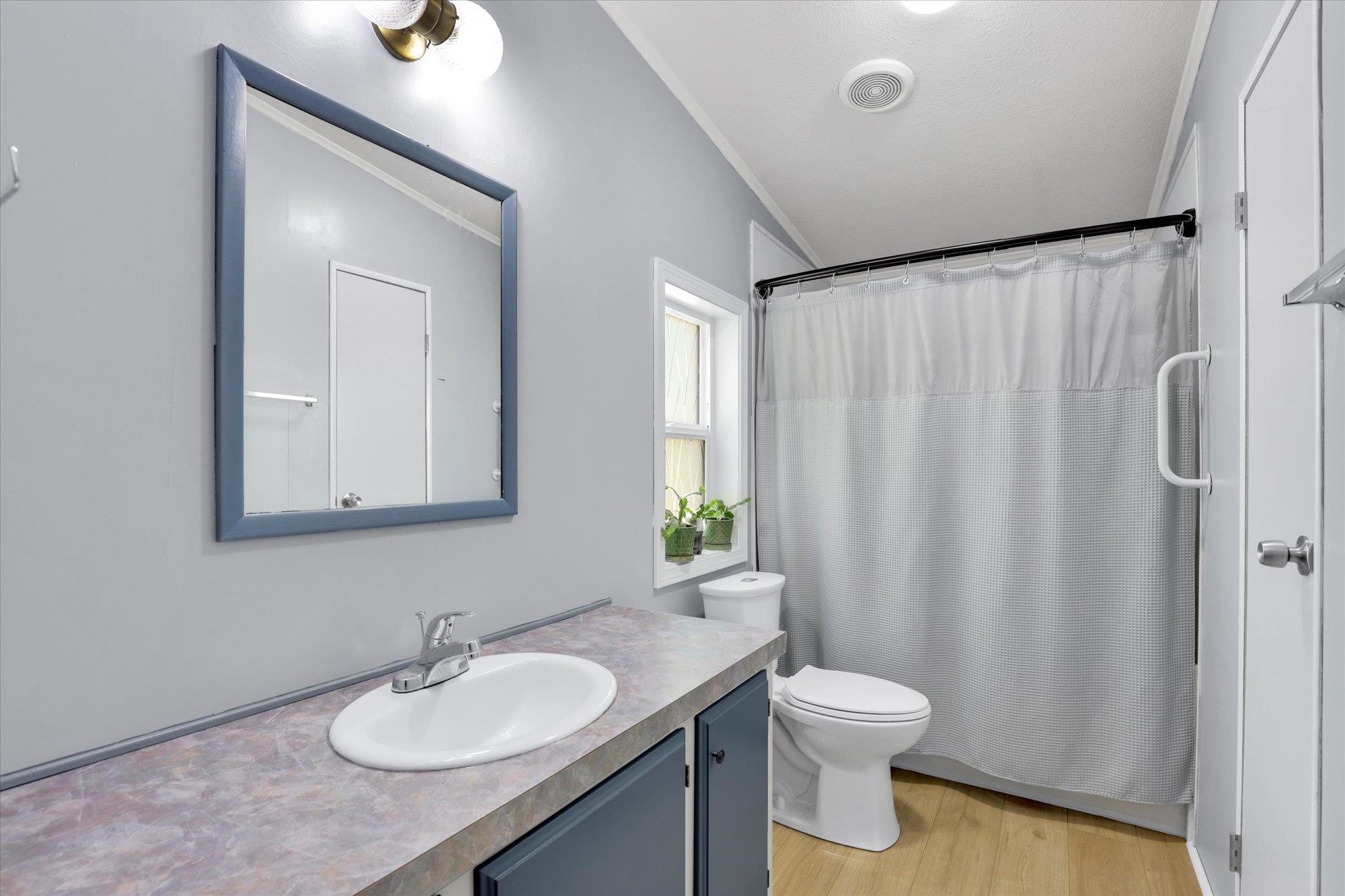 209 E Ticknor St - Photo 13