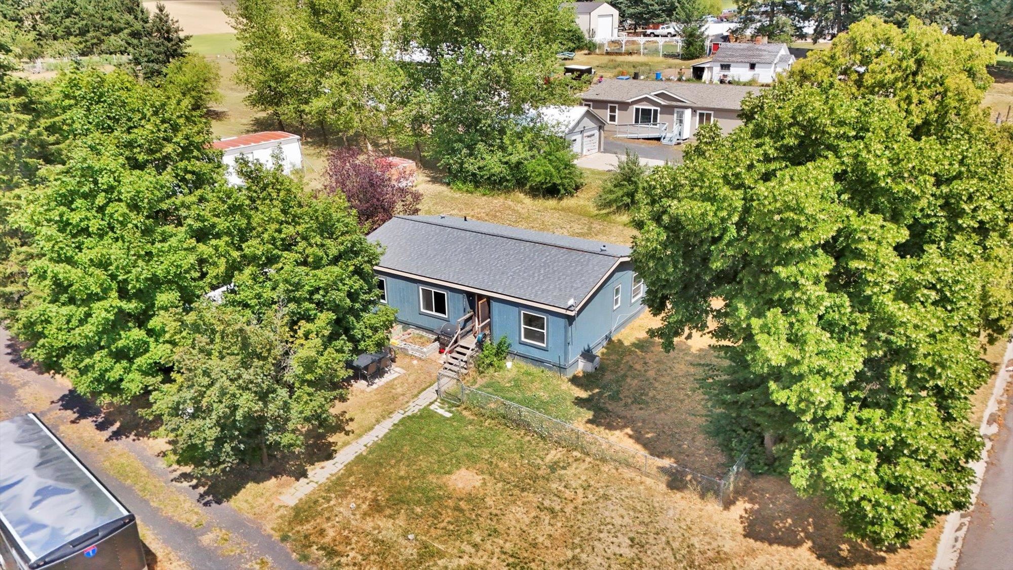 209 E Ticknor St - Photo 23