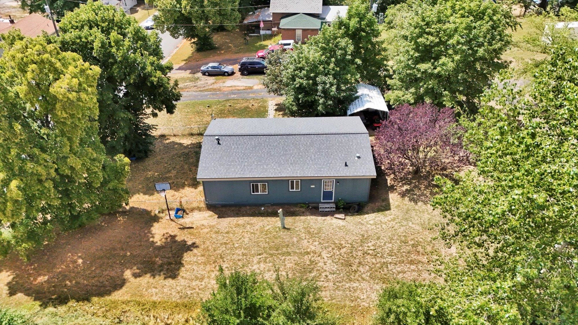 209 E Ticknor St - Photo 24