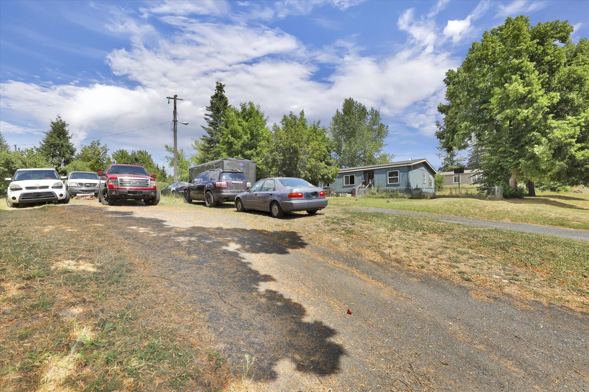 209 E Ticknor St - Photo 25