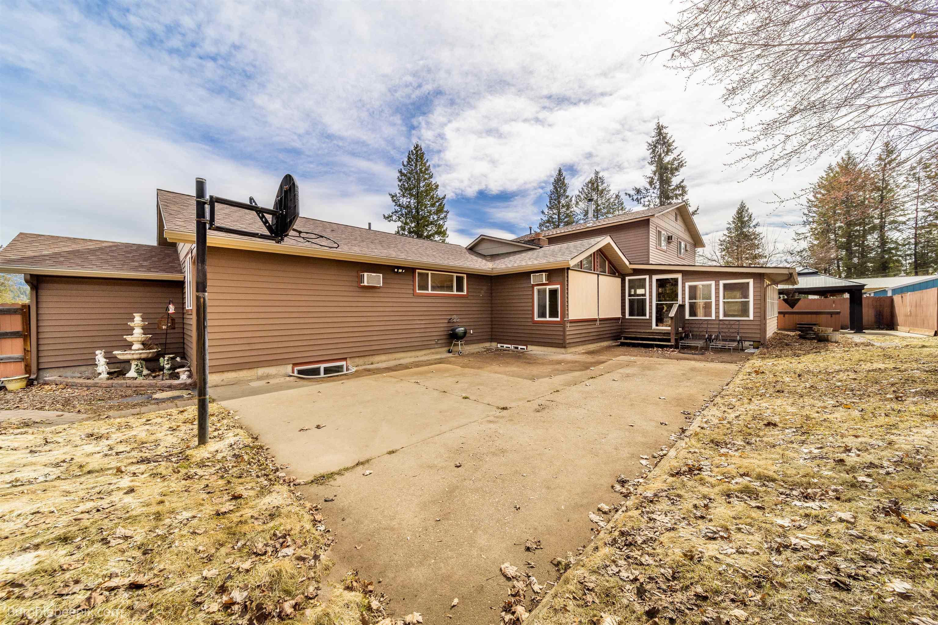 631 N Warren Dr - Photo 2