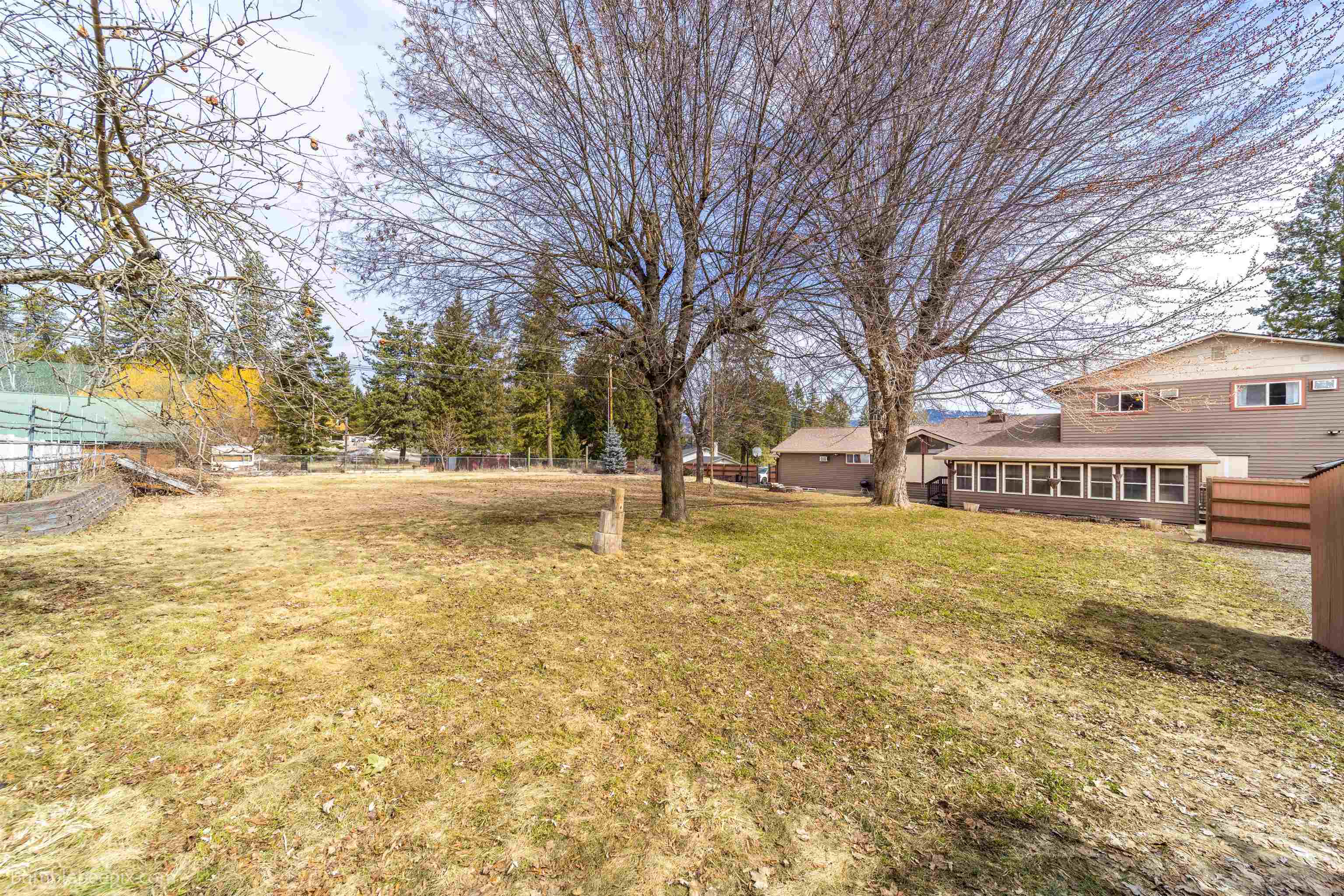 631 N Warren Dr - Photo 14
