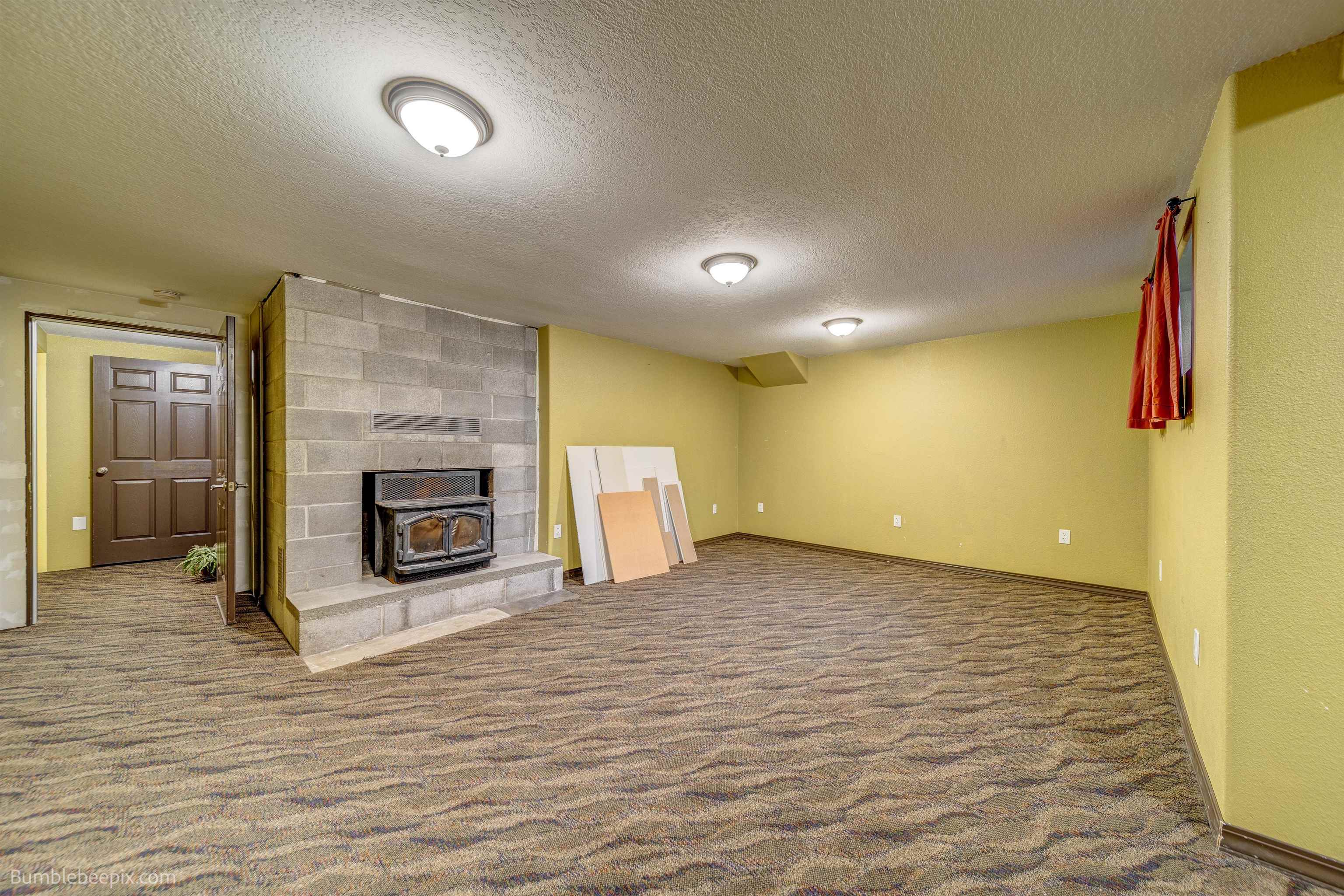 631 N Warren Dr - Photo 47