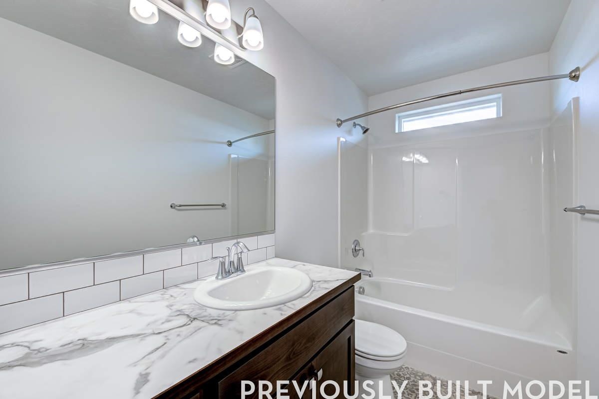 18805 E Riverside Ct - Photo 4