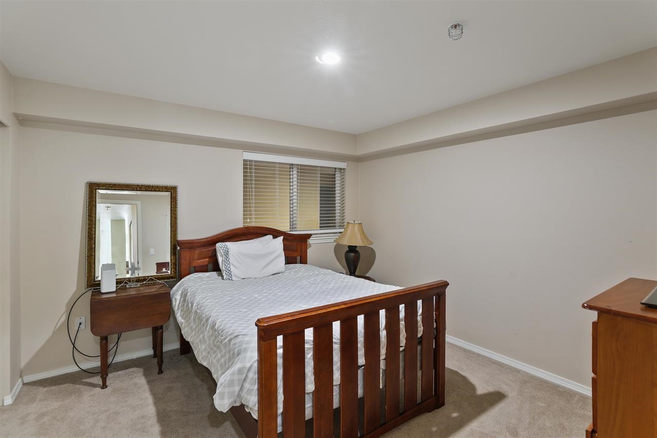 930 S COWLEY St - Photo 37