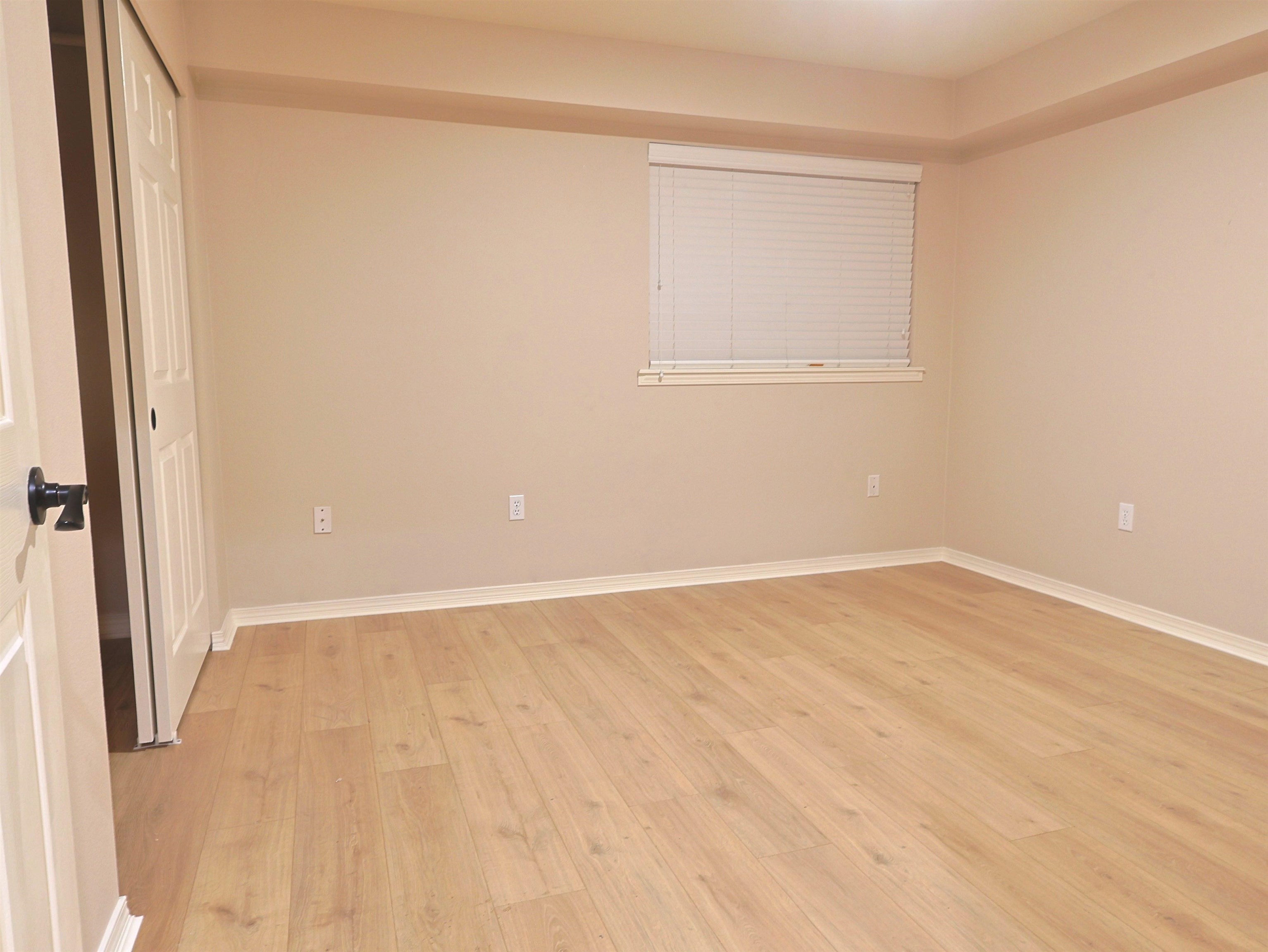 930 S COWLEY St - Photo 9