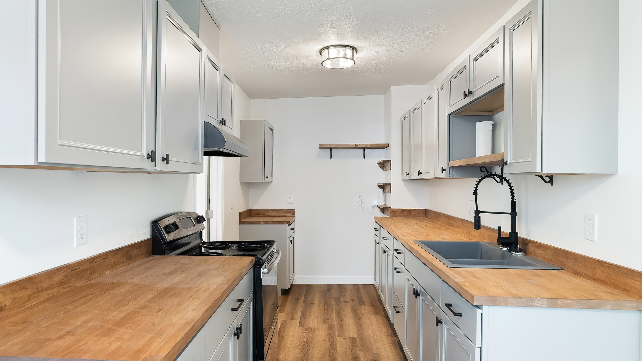 2302 E Mission Ave - Photo 11